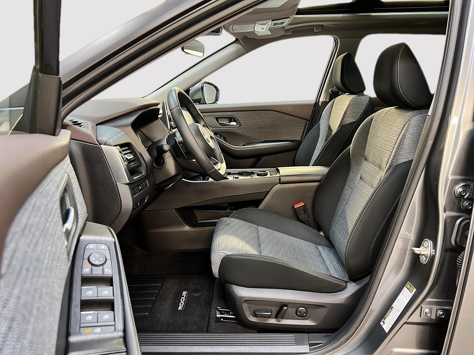 Nissan Rogue SV TOIT PANO 4RM 2023 — photo 7