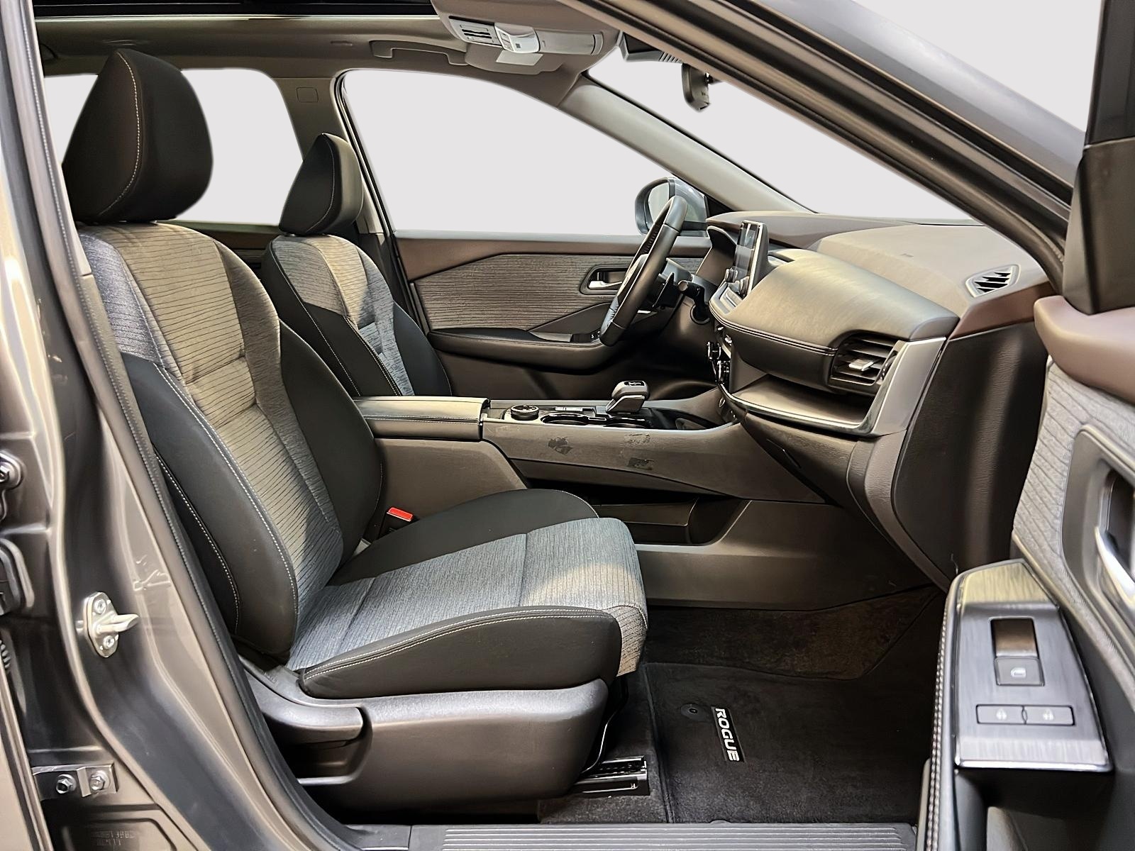 Nissan Rogue SV TOIT PANO 4RM 2023 — photo 8