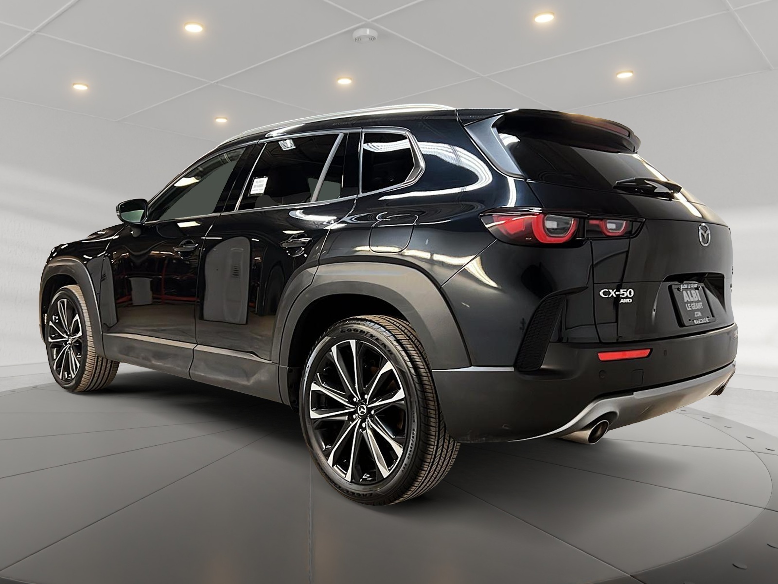 Mazda CX-50 GT TURBO CUIR TOIT PANO NAV 4RM 2024 - image #6