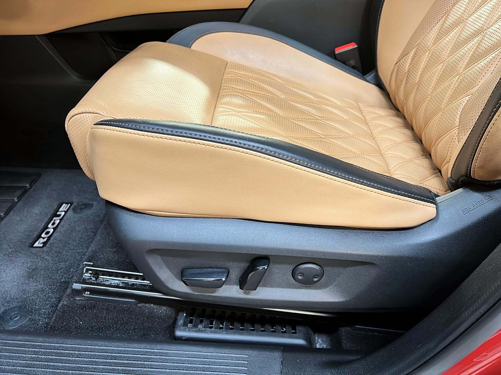 Nissan Rogue PLATINUM CUIR TOIT PANO NAV 4RM 2023 - image #27