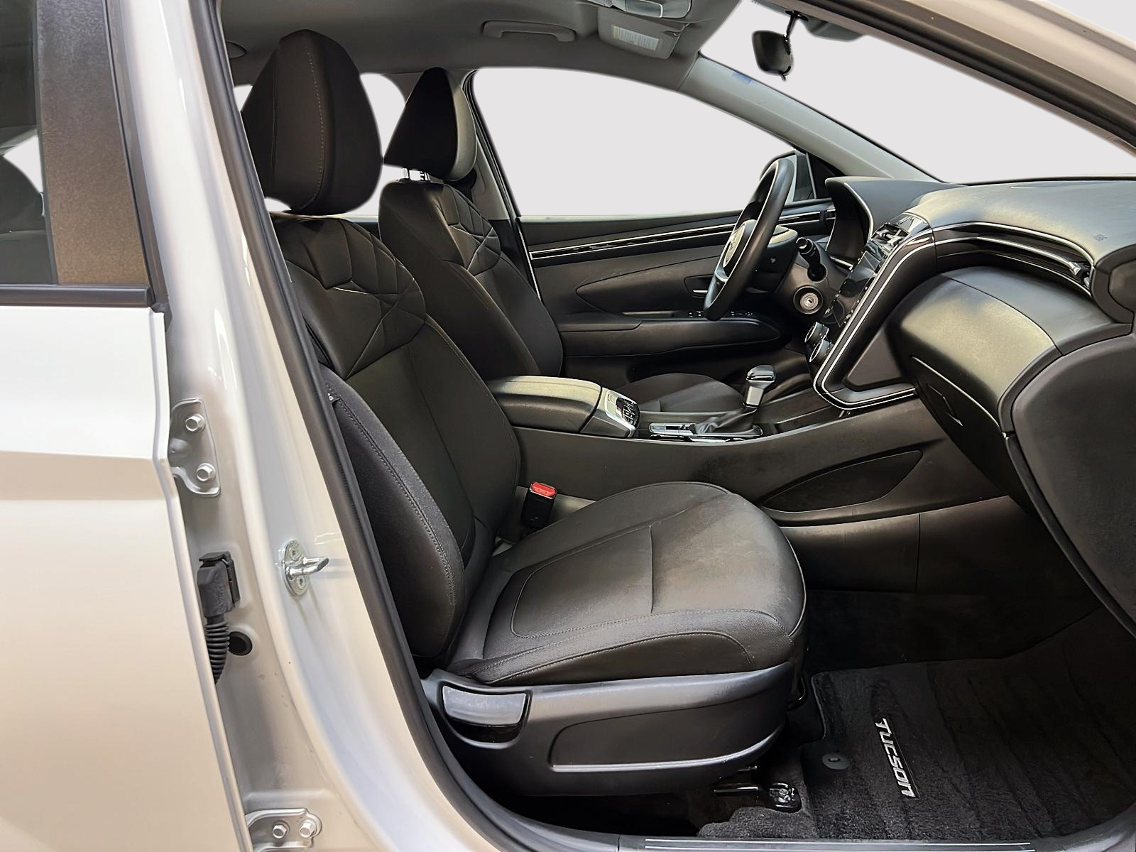 Hyundai Tucson ESSENTIEL 4RM 2023 - image #8