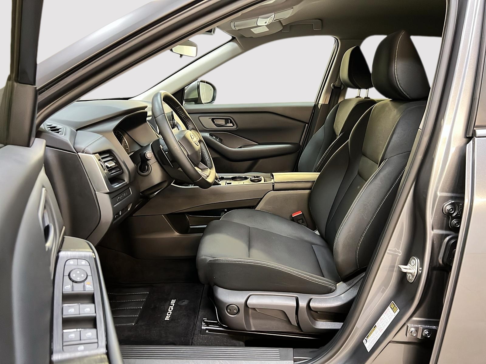 Nissan Rogue S 4RM 2025 - image #7