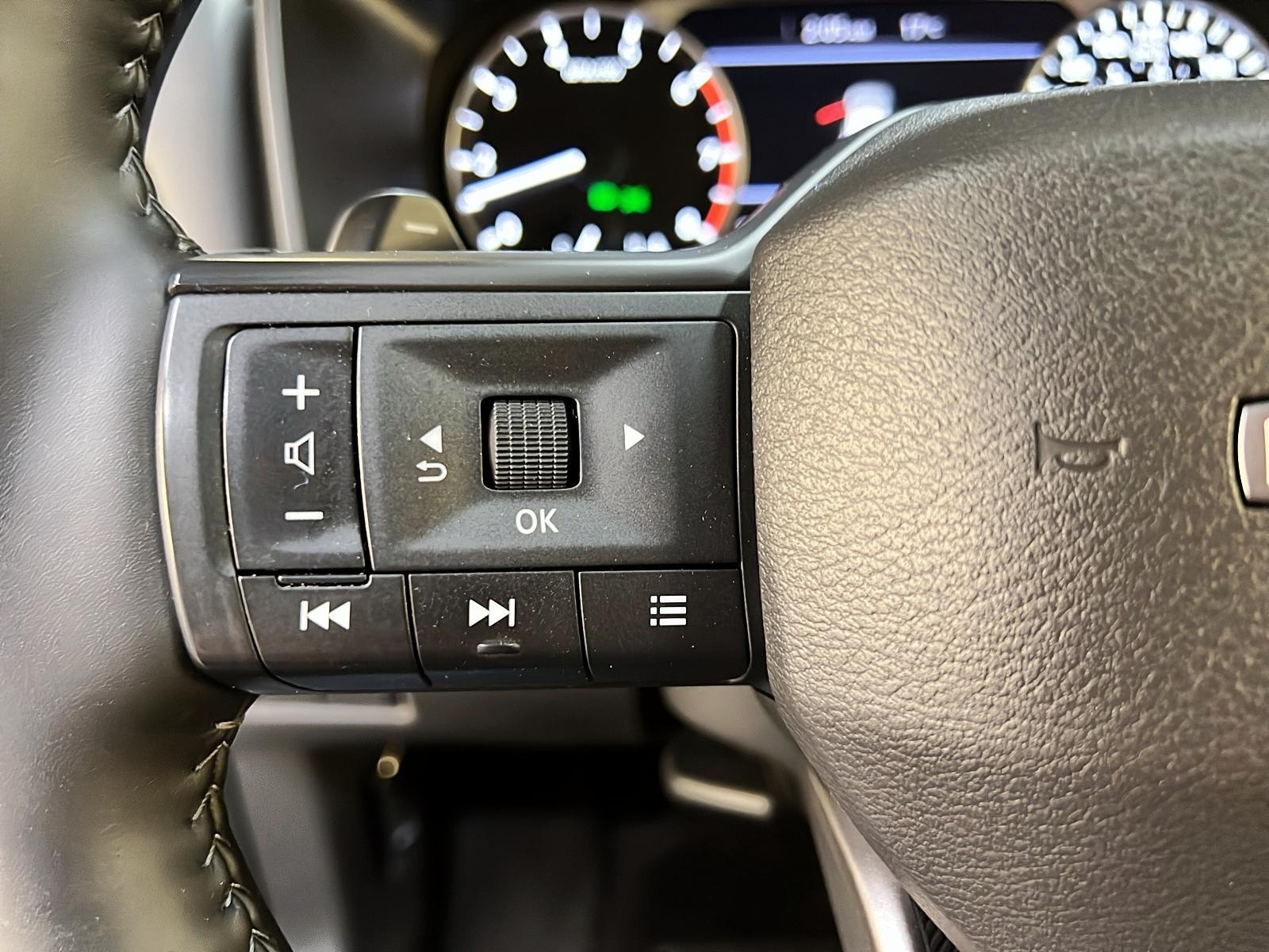 Nissan Rogue S 4RM 2025 - image #19
