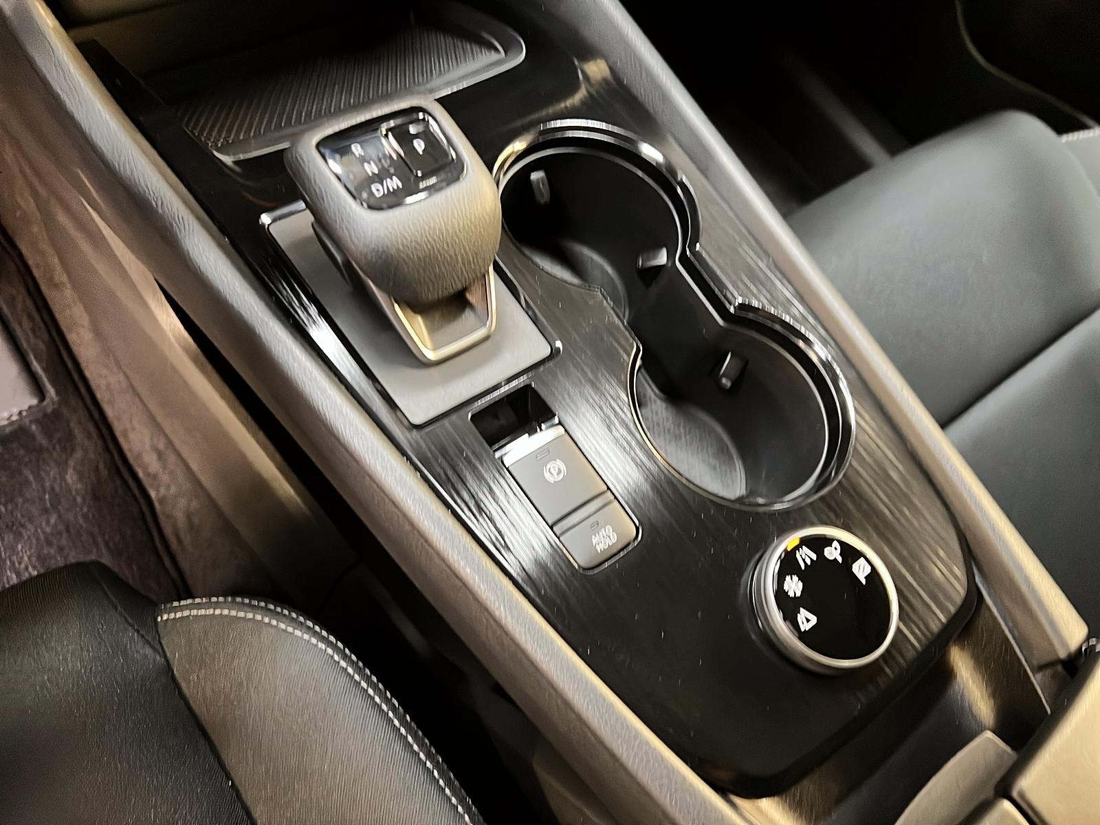 Nissan Rogue S 4RM 2025 - image #13