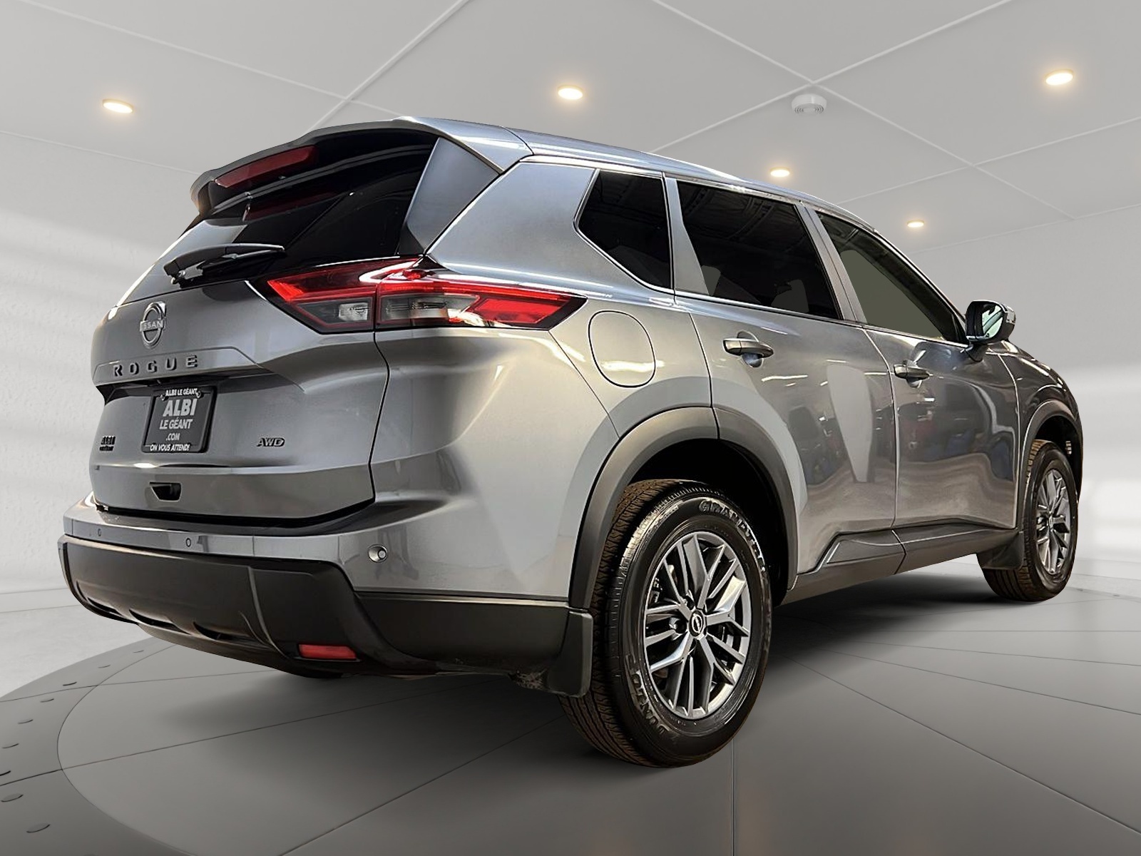 Nissan Rogue 2025 - Image #4