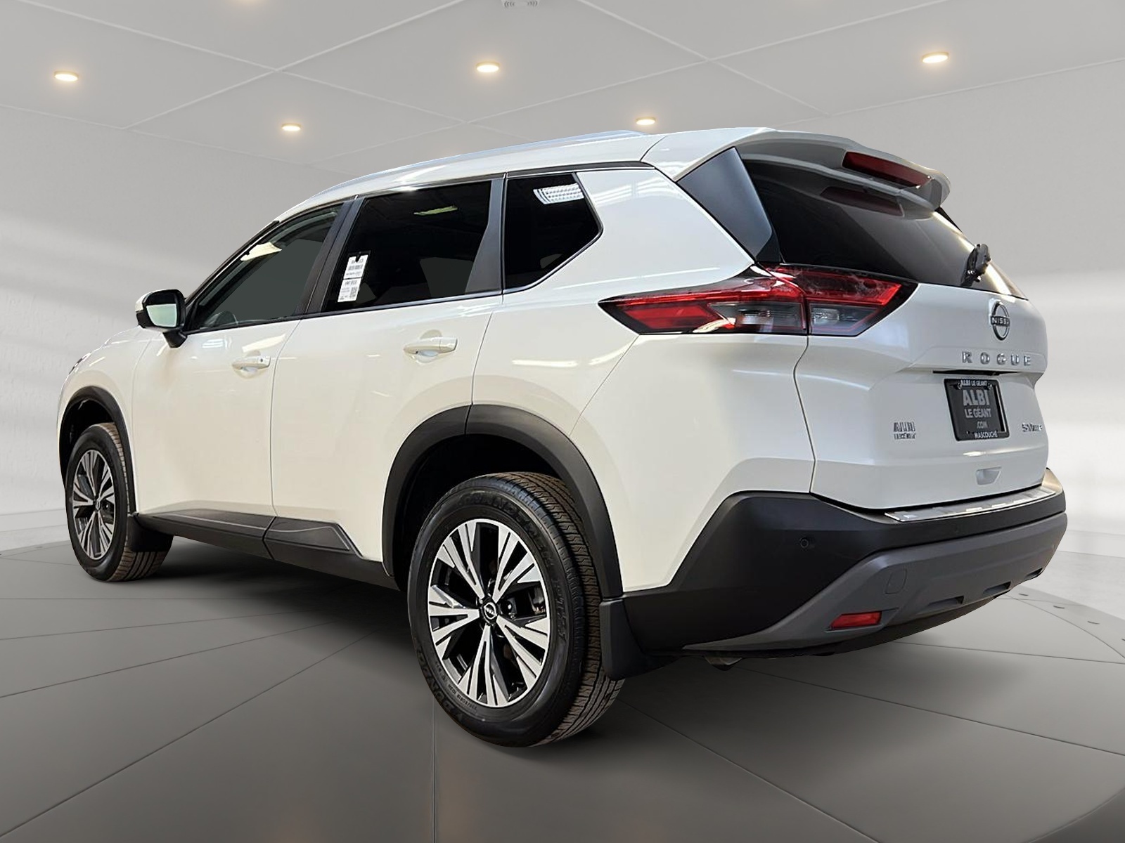 Nissan Rogue SV TOIT PANO 4RM 2023 — photo 6