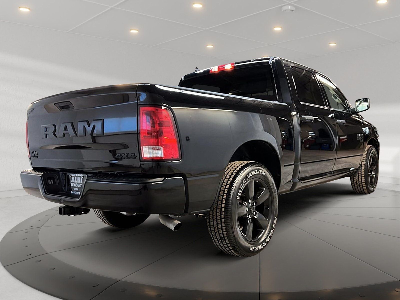 RAM 1500 Classic 2023 - Image #4