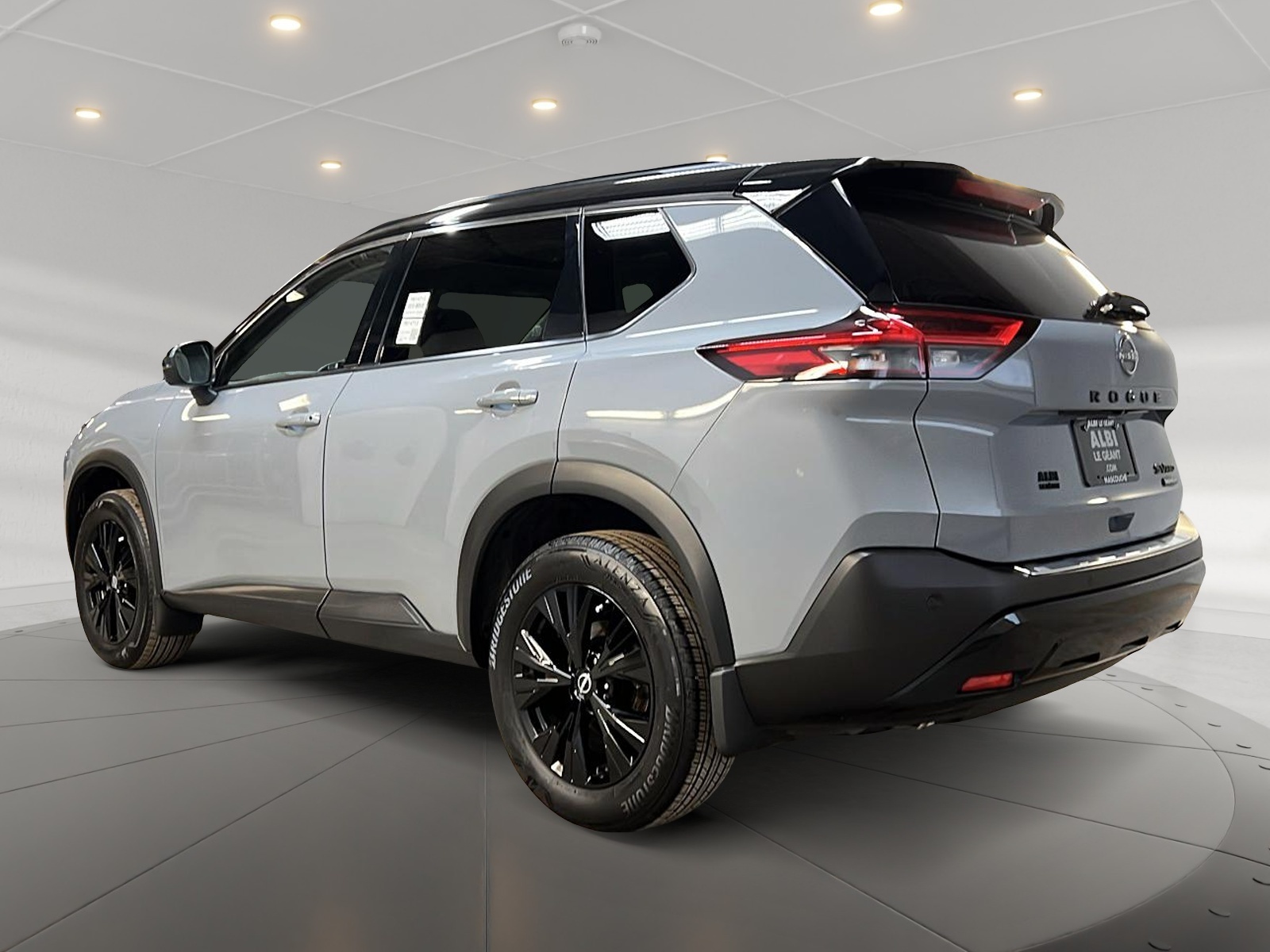 Nissan Rogue 2023 - Image #6