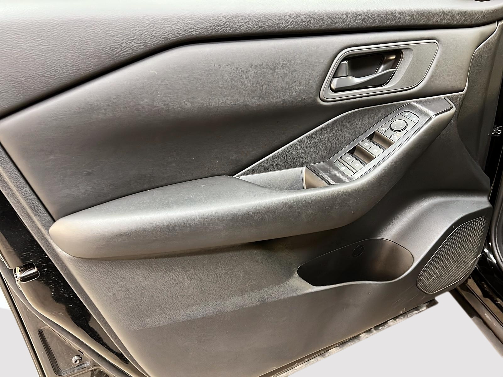 Nissan Rogue 2024 - Image #22