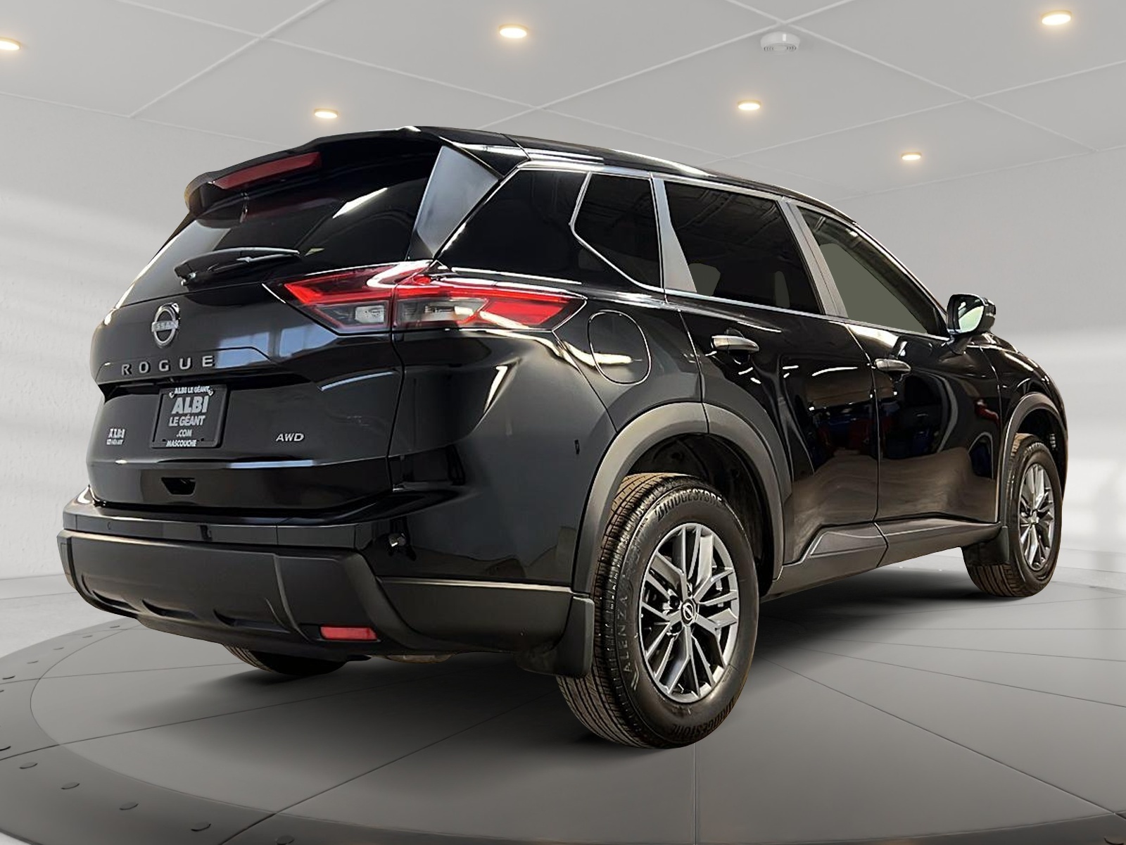 Nissan Rogue S 4RM 2024 - image #4