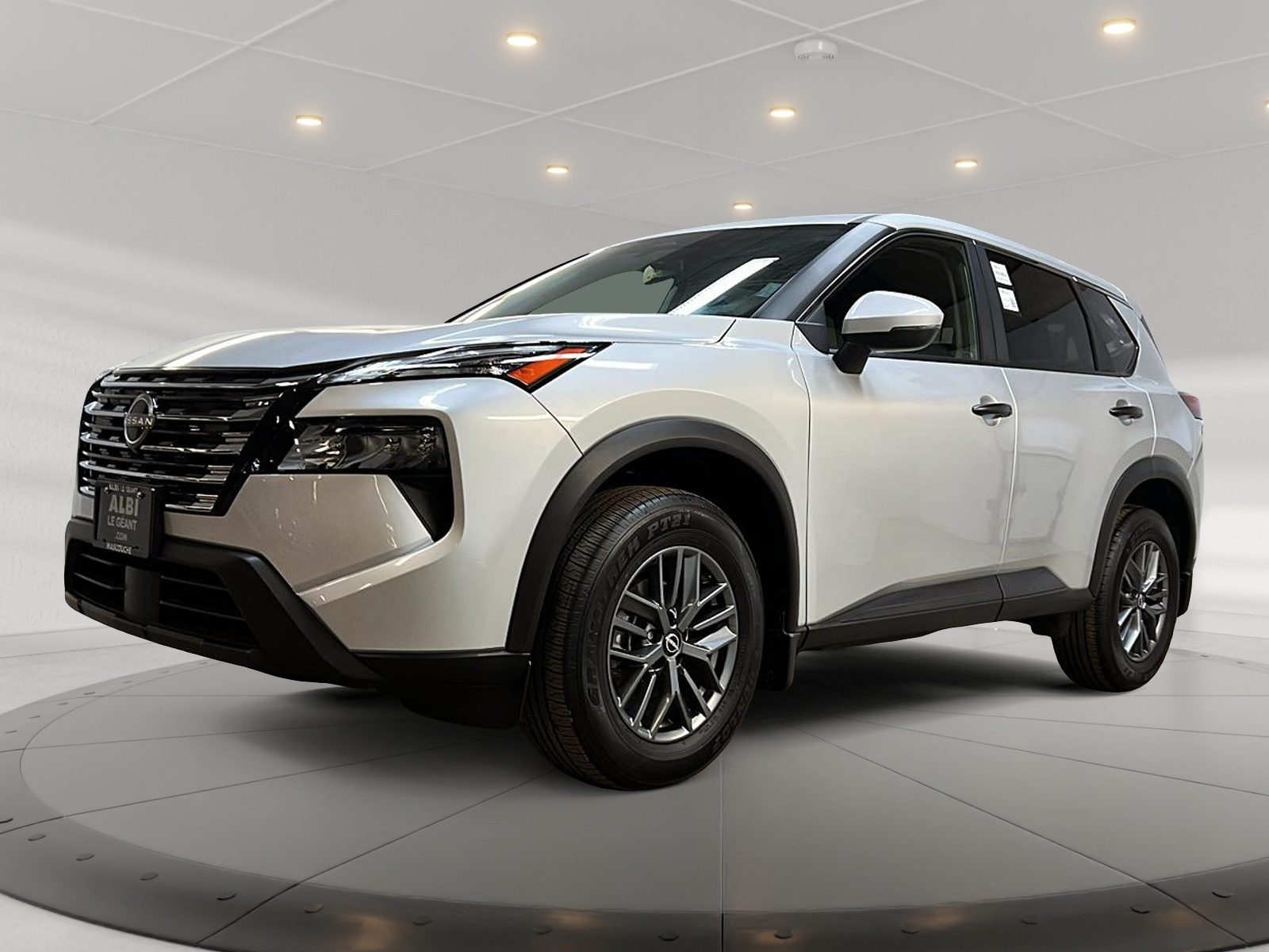 Nissan Rogue 2025 - Image #1