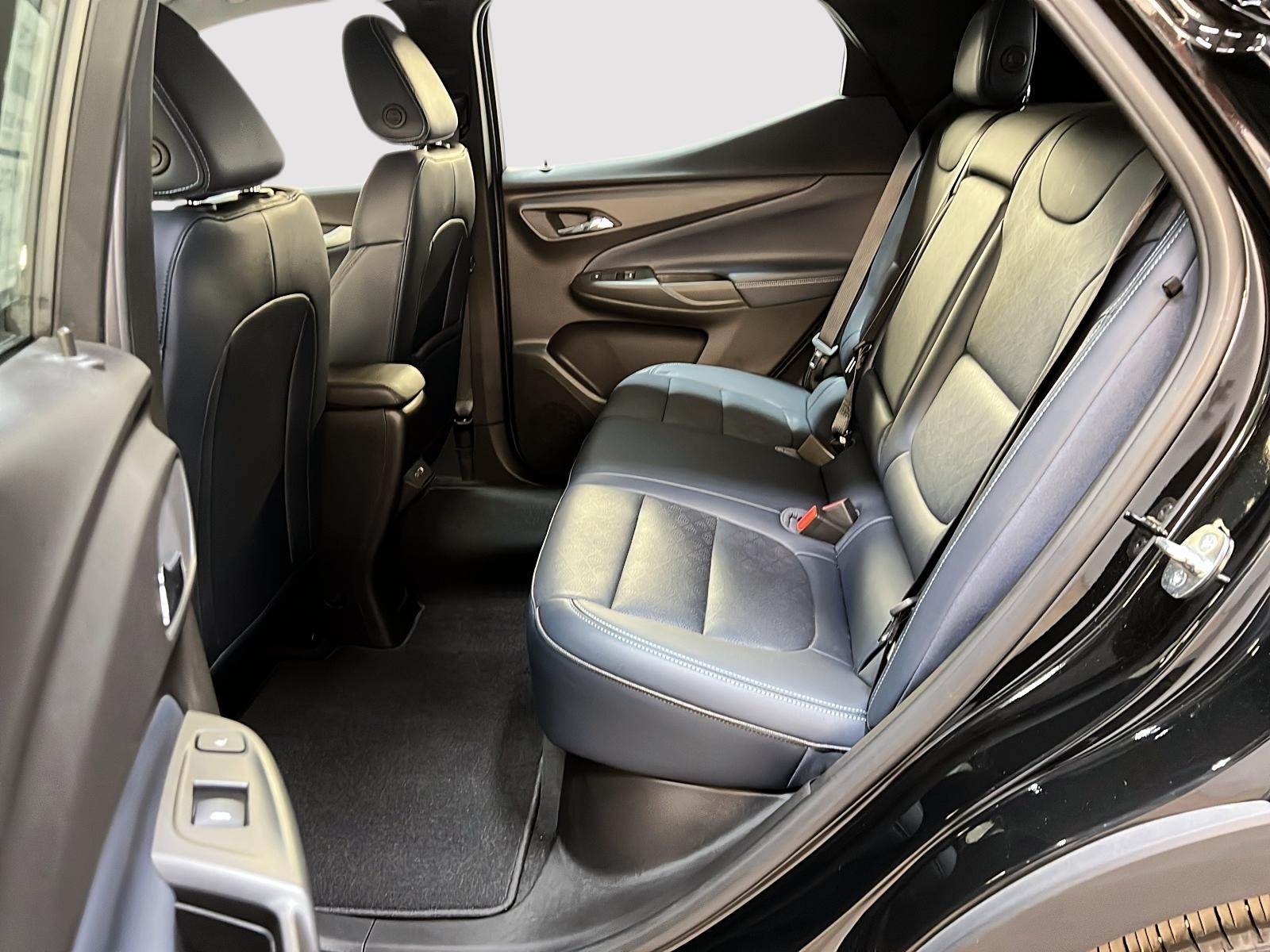 Chevrolet Bolt EUV PREMIER CUIR 2023 - image #9