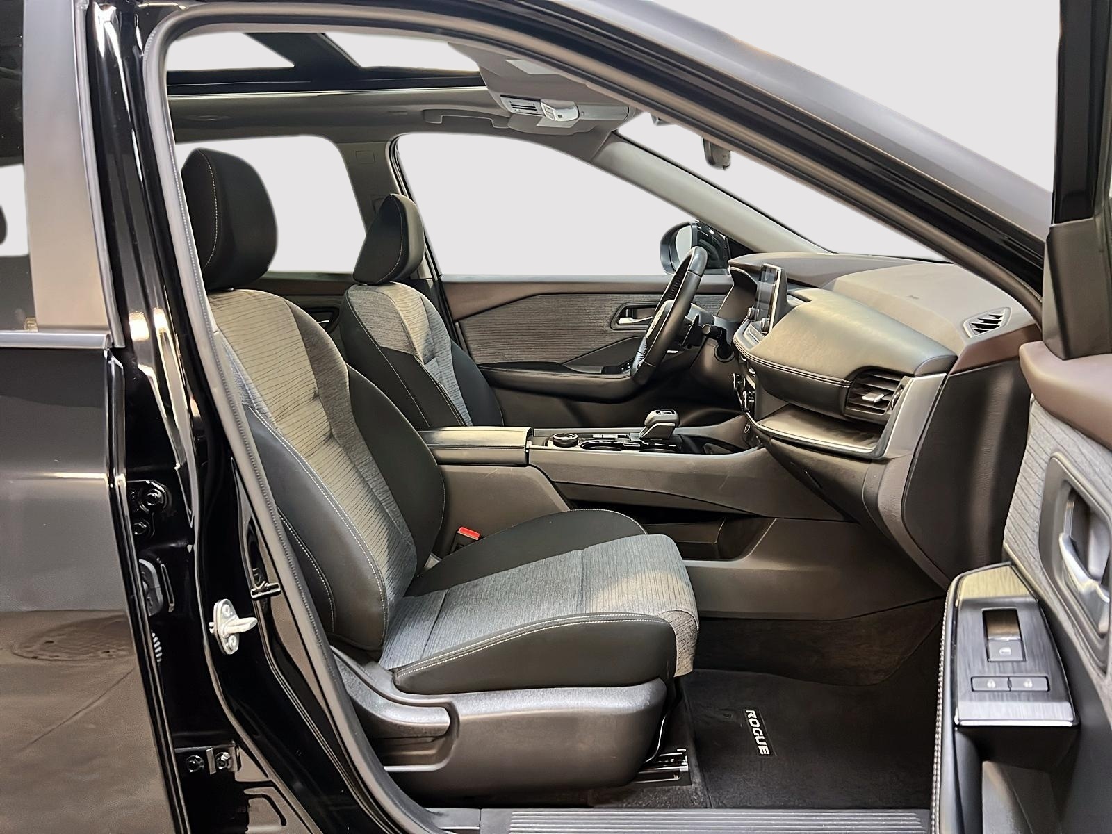 Nissan Rogue SV TOIT PANO 4RM 2023 - image #8