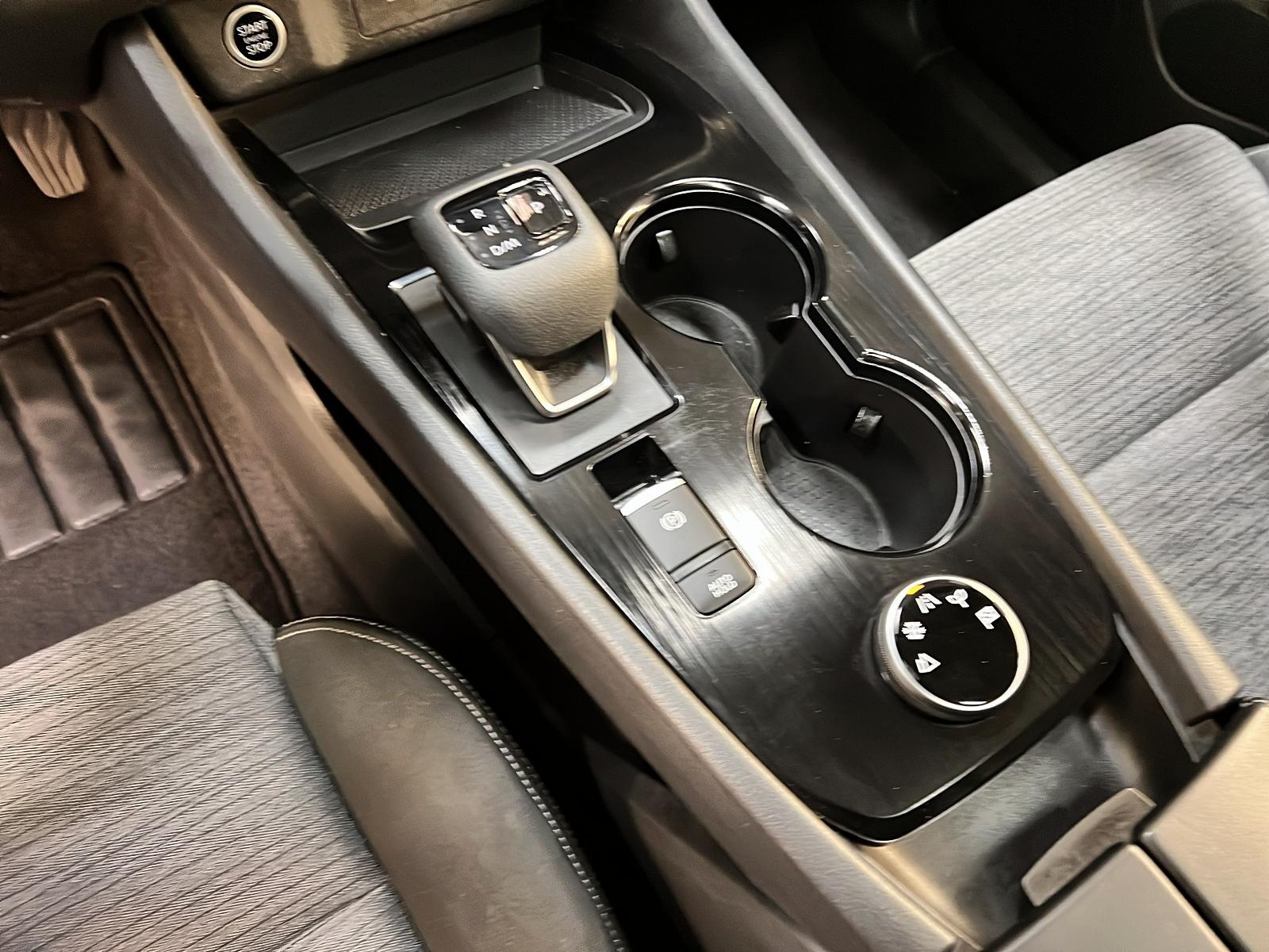 Nissan Rogue SV TOIT PANO 4RM 2023 - image #14