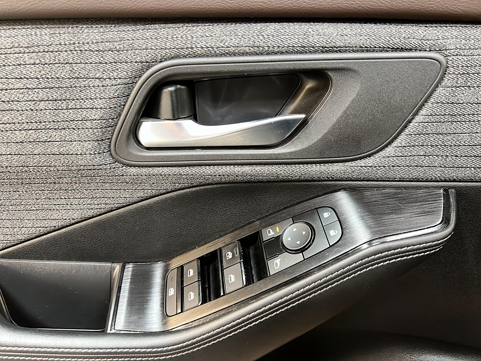 Nissan Rogue SV TOIT PANO 4RM 2023 - image #22