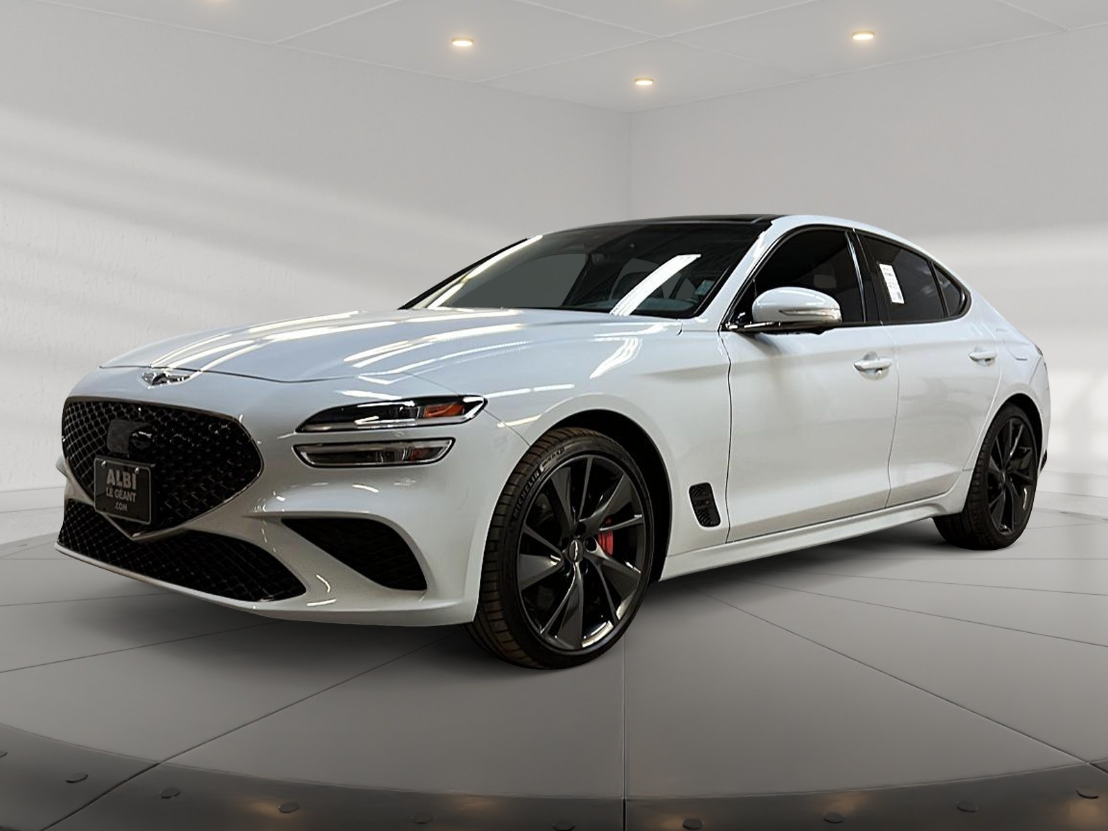 Genesis G70 2023 - Image #1