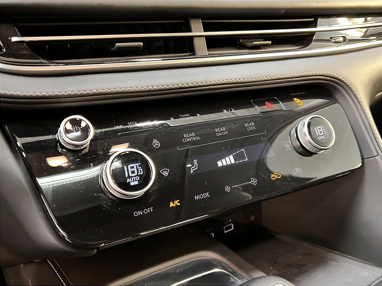 Infiniti QX60 LUXE CUIR TOIT PANO NAV 4RM 2023 - image #18