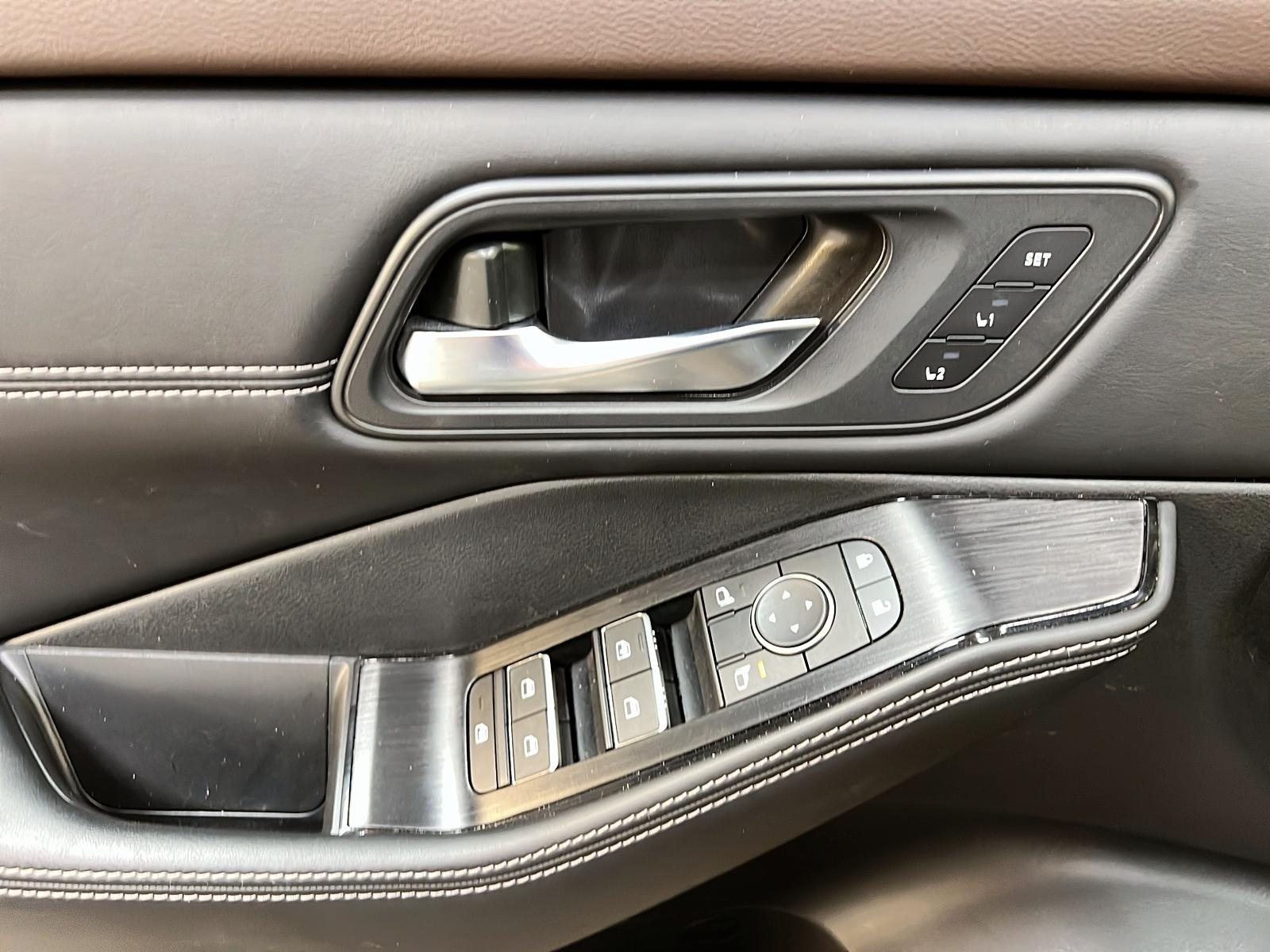 Nissan Rogue 2023 - Image #25