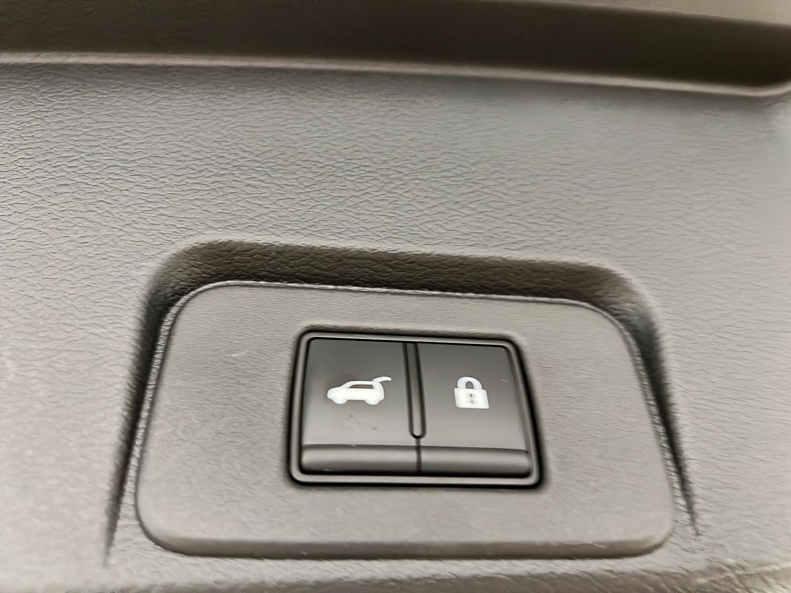 Nissan Rogue SL CUIR TOIT PANO NAV 4RM 2023 - image #15
