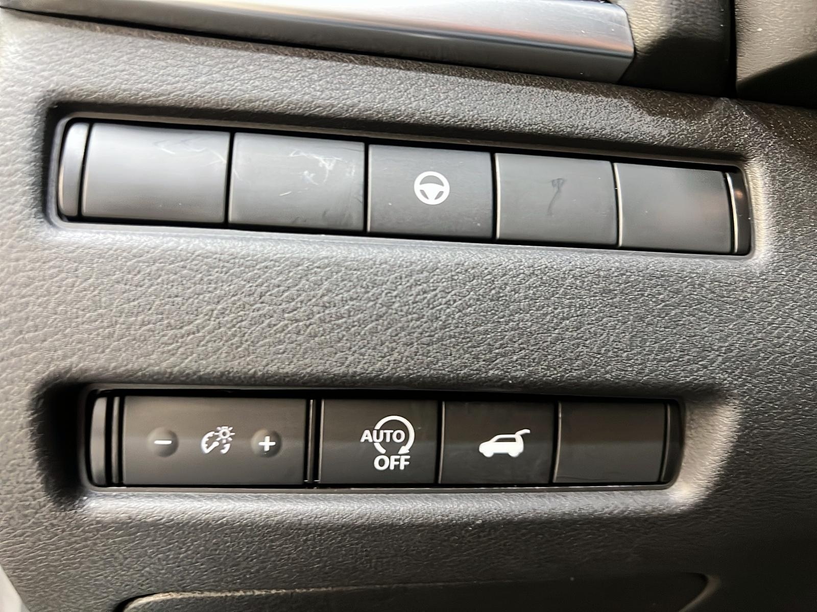 Nissan Rogue SL CUIR TOIT PANO NAV 4RM 2023 - image #24