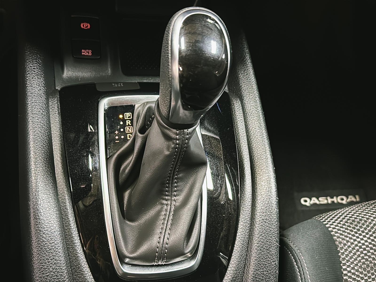Nissan Qashqai SV TOIT 4RM 2023 - image #14