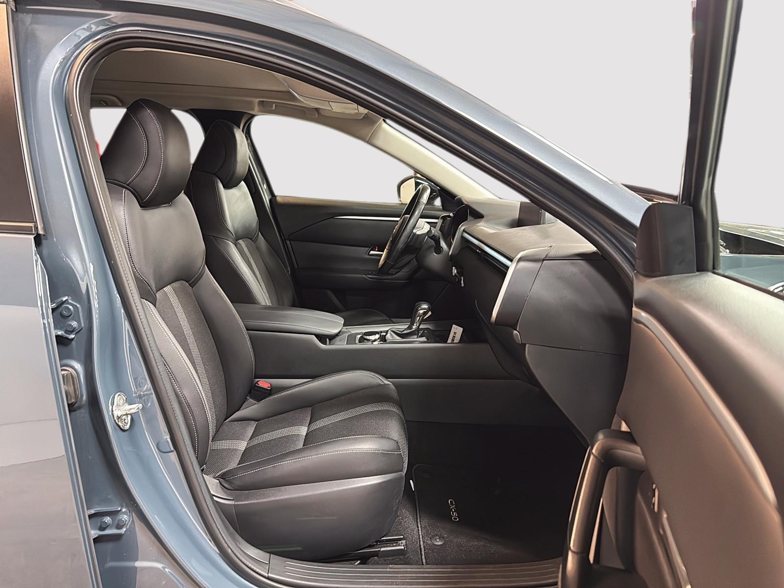 Mazda CX-50 GS LUXE TOIT PANO 4RM 2023 - image #8