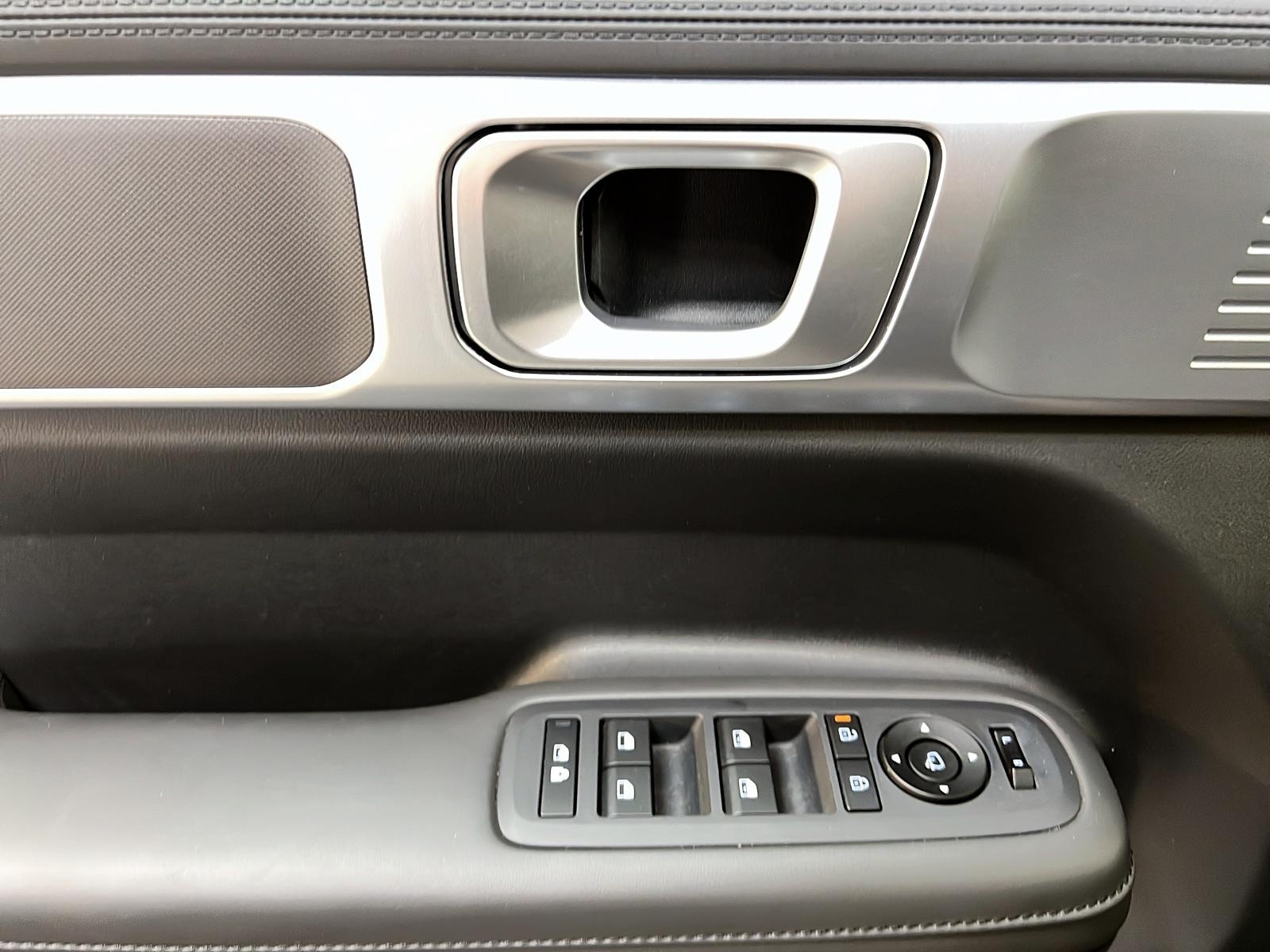 Hyundai Santa Fe XRT CUIR TOIT 4RM 2025 - image #23