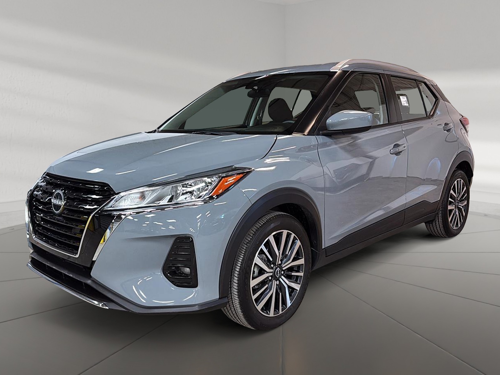 Nissan Kicks SV 2023 - image #1