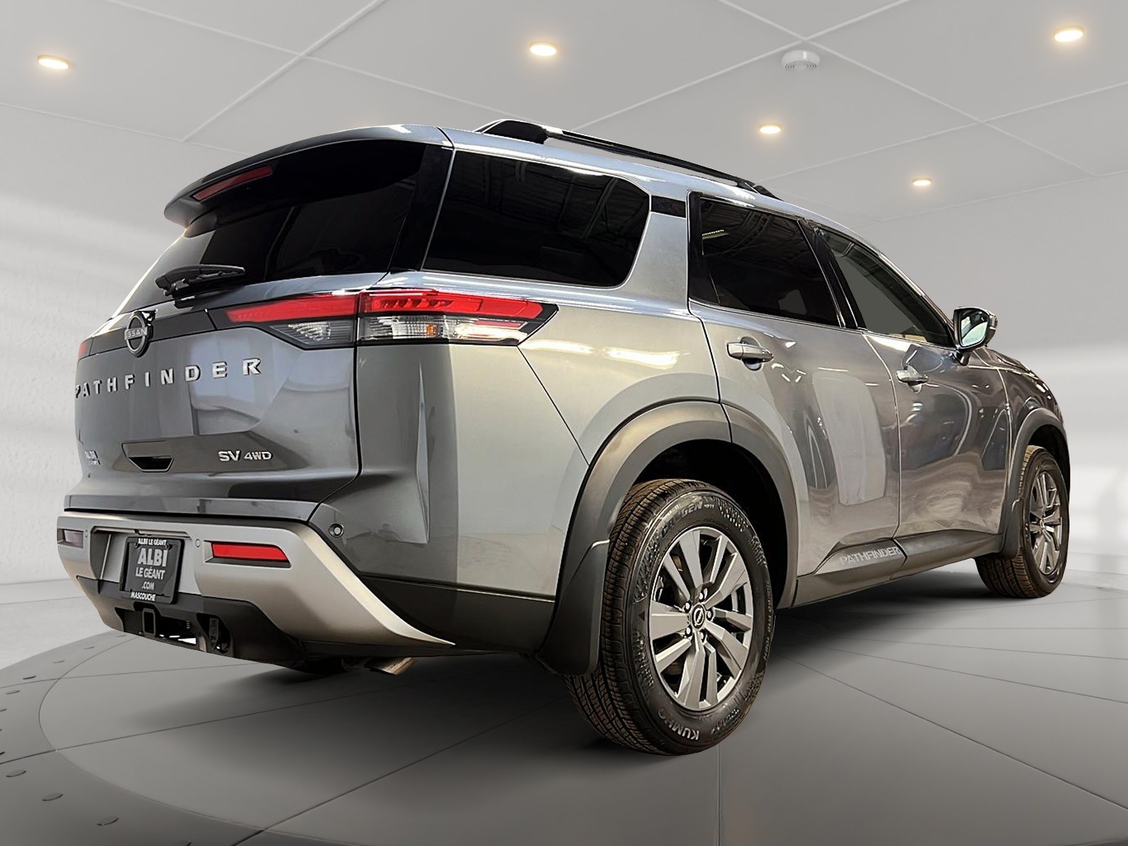 Nissan Pathfinder SV TOIT PANO 4RM 2024 - image #4