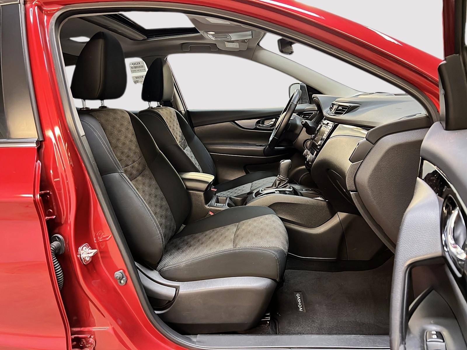 Nissan Qashqai 2022 - Image #8