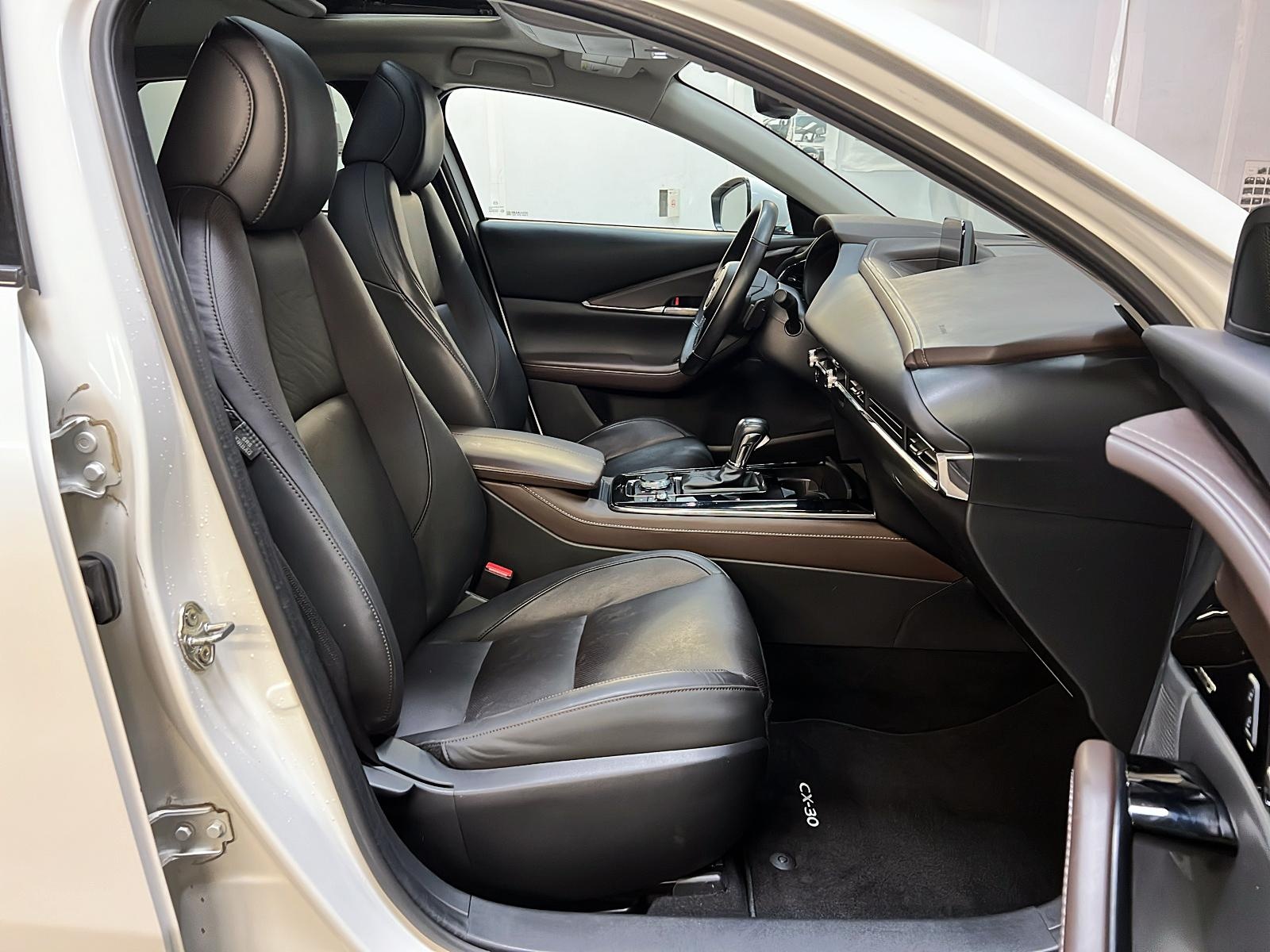 Mazda CX-30 GT CUIR TOIT NAV 4RM 2023 - image #8