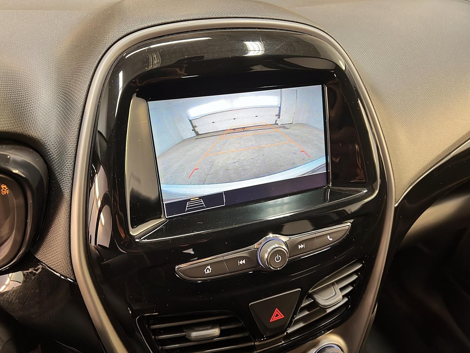 Chevrolet Spark 1LT 2022 - image #16