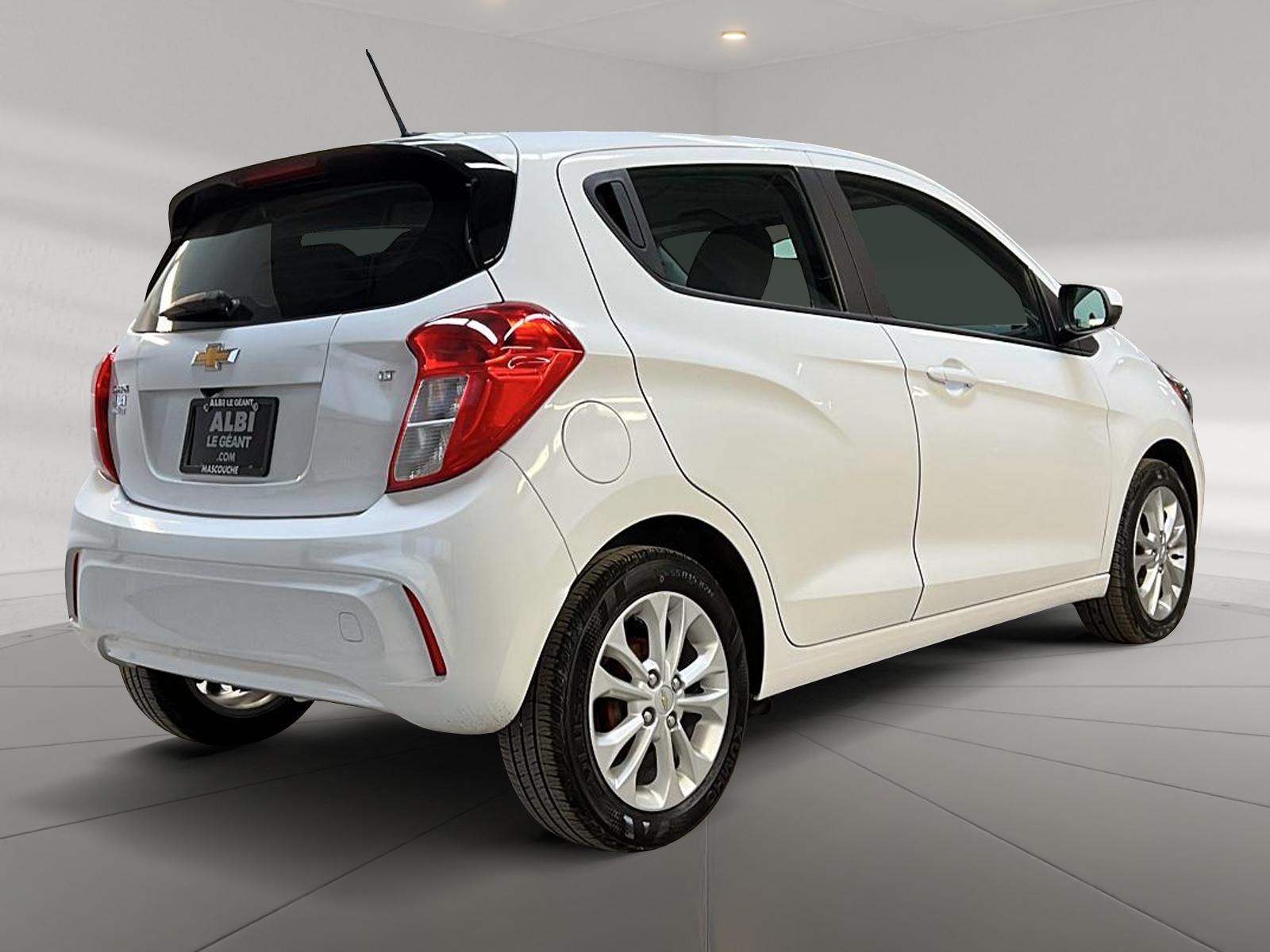 Chevrolet Spark 1LT 2022 - image #4