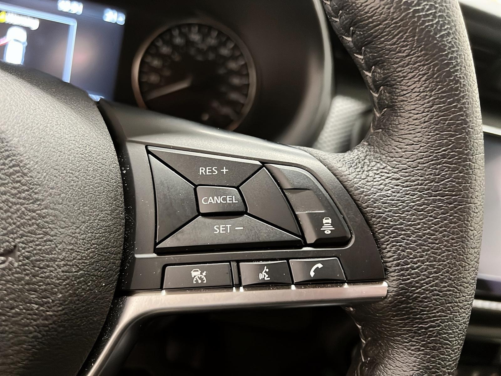 Nissan Kicks SV 2023 - image #16