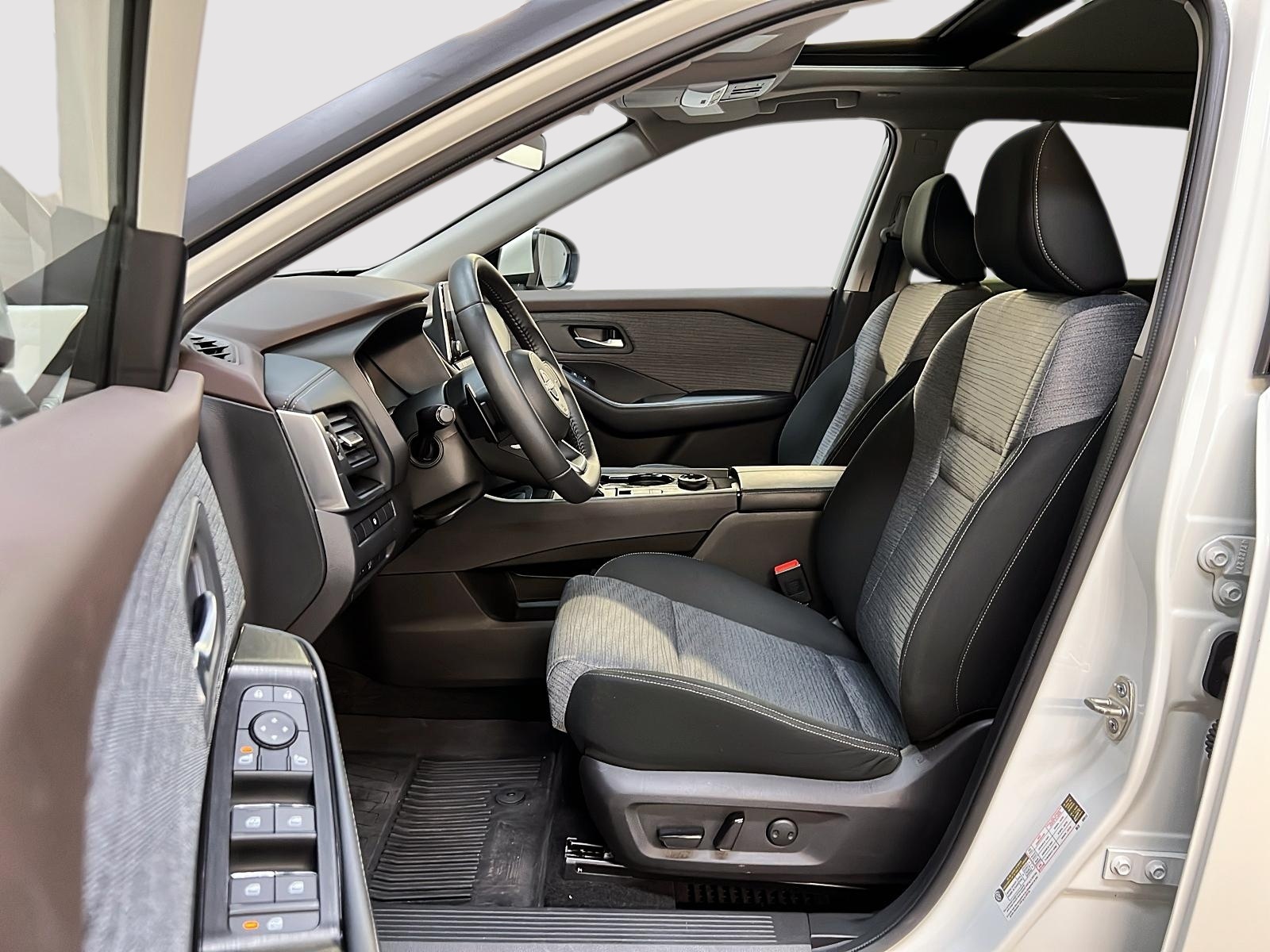 Nissan Rogue SV TOIT PANO 4RM 2023 — photo 7