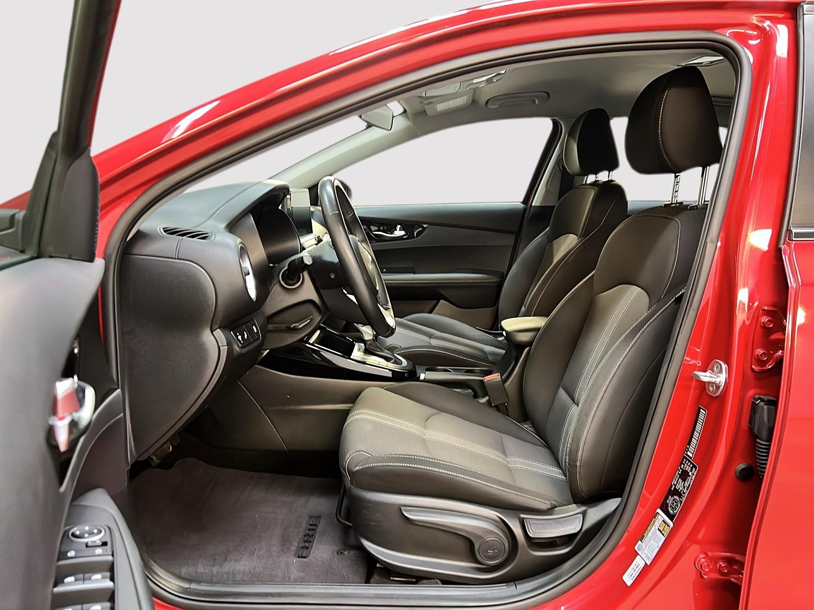 Kia Forte EX 2023 - image #7