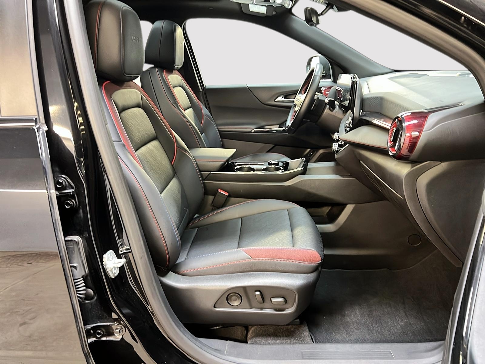 Chevrolet Equinox 2RS TECH CUIR TOIT PANO NAV 4RM 2025 - image #8