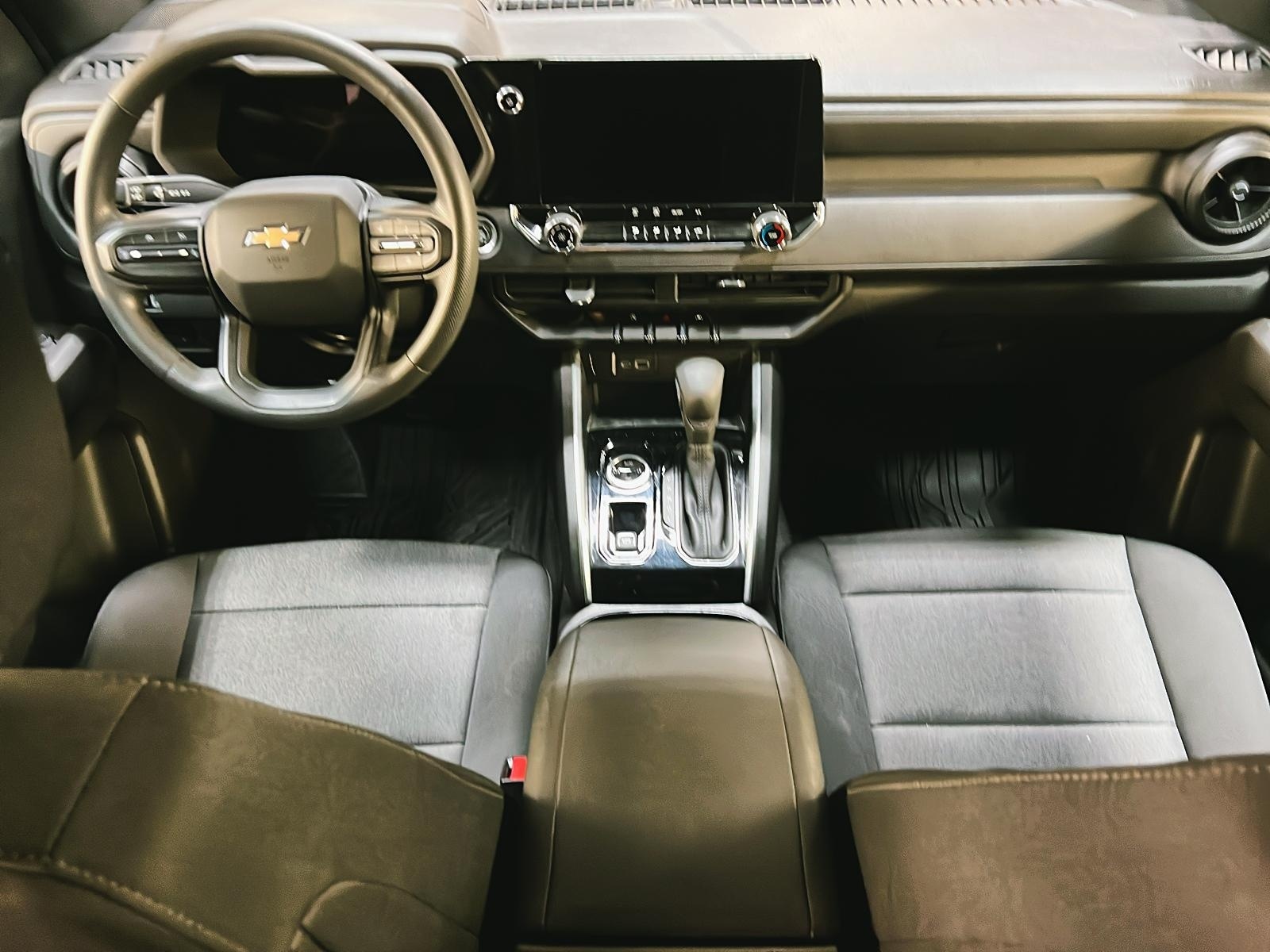 Chevrolet Colorado 2023 - Image #10