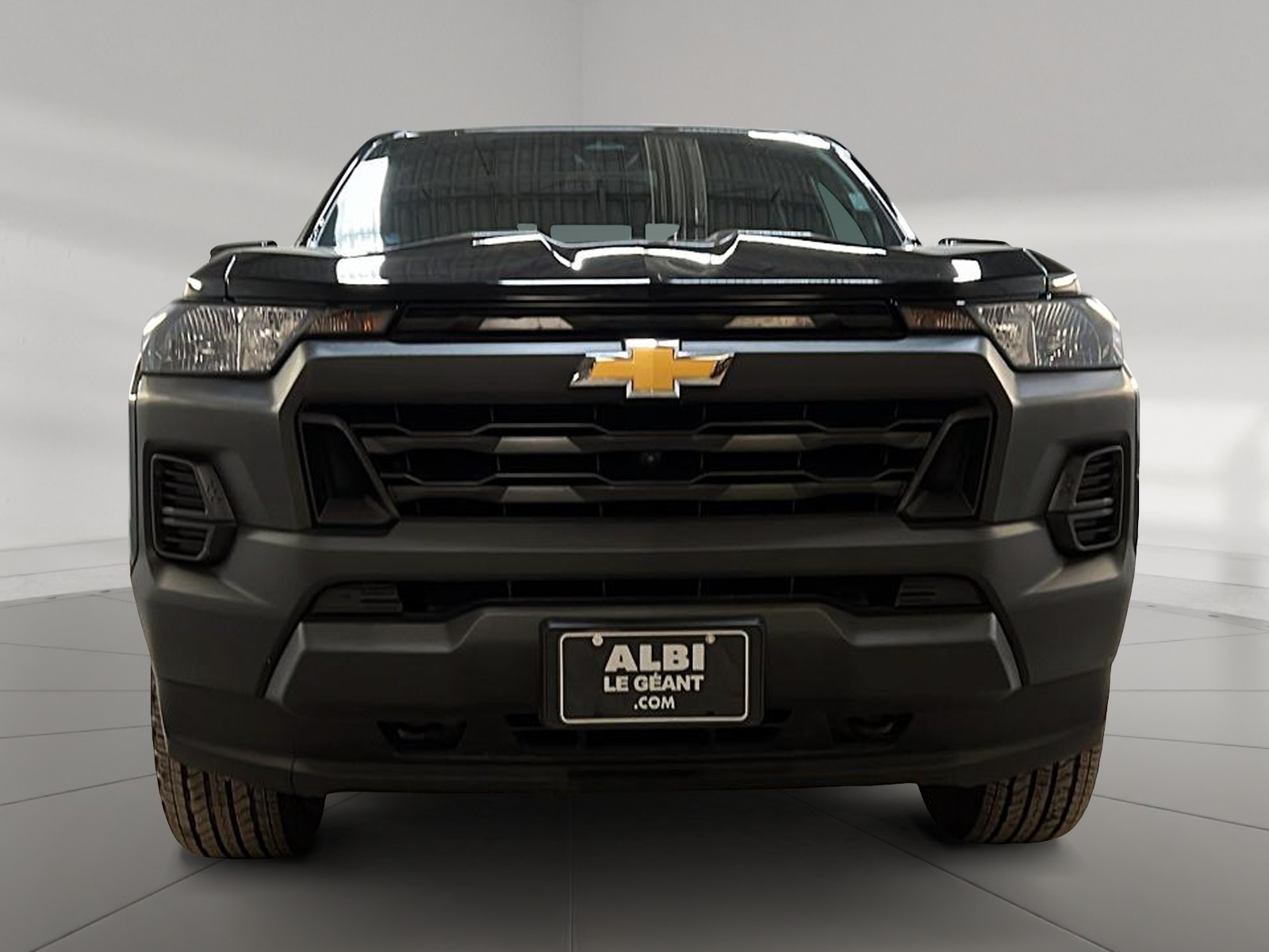Chevrolet Colorado 2023 - Image #2