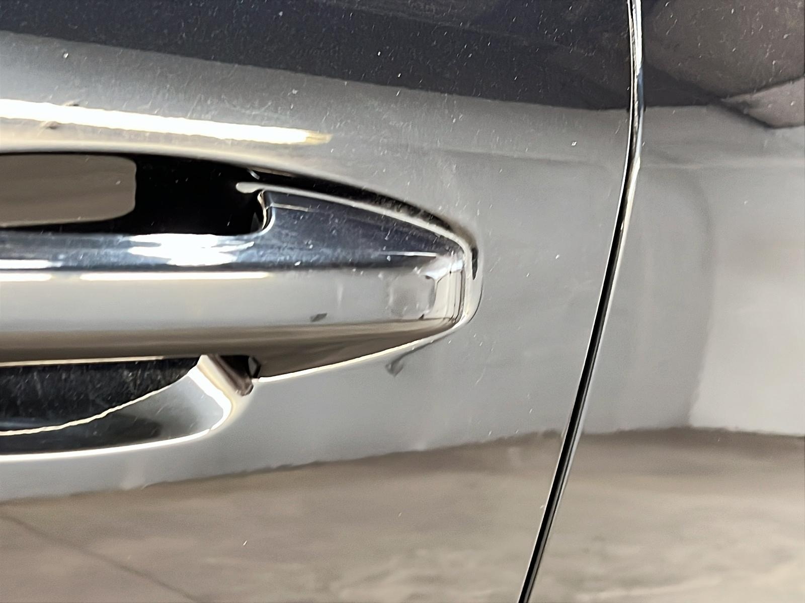 Volvo XC40 B5 ULTIMATE CUIR TOIT PANO NAV 4RM 2024 - image #25