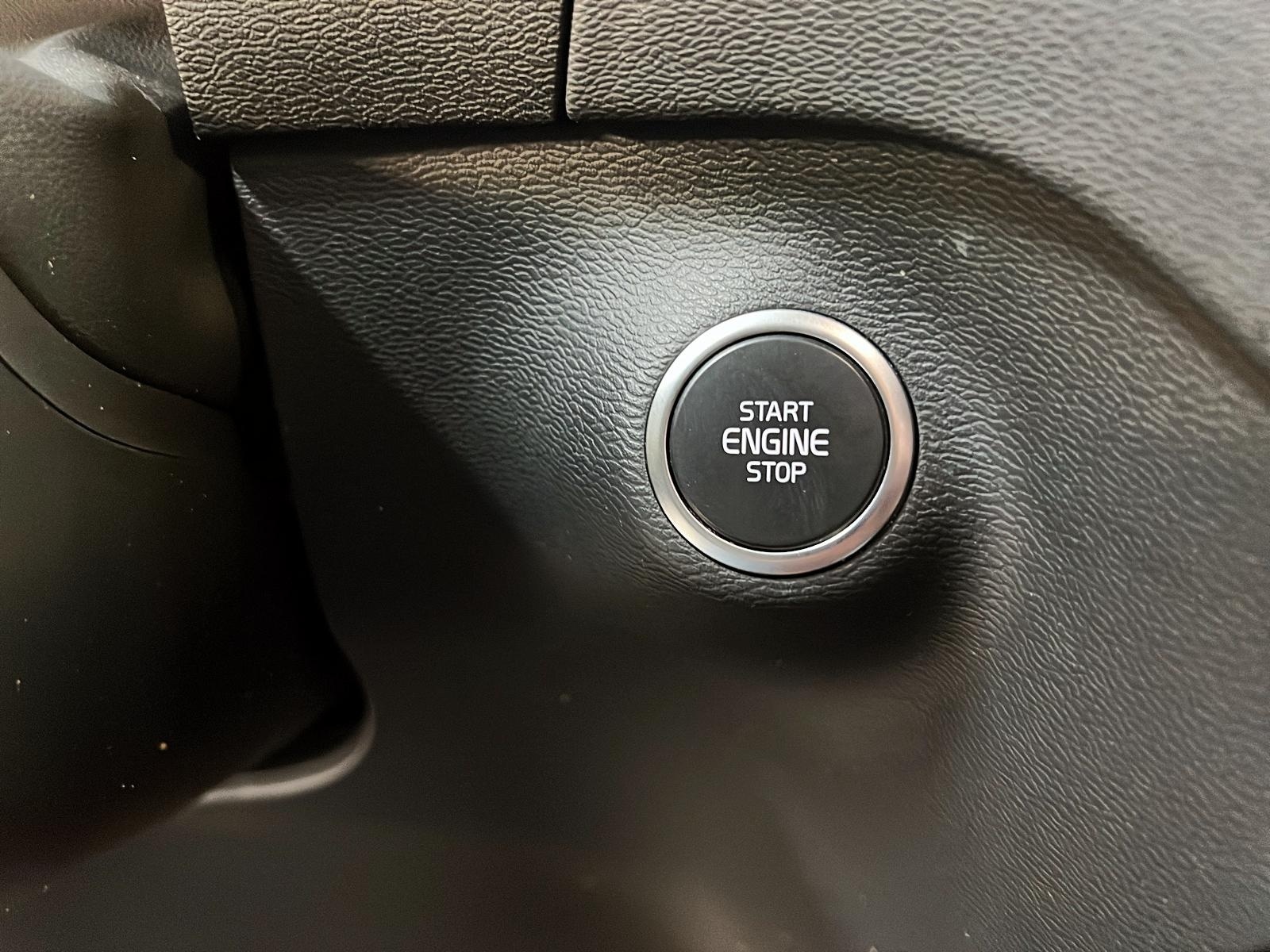 Volvo XC40 B5 ULTIMATE CUIR TOIT PANO NAV 4RM 2024 - image #19