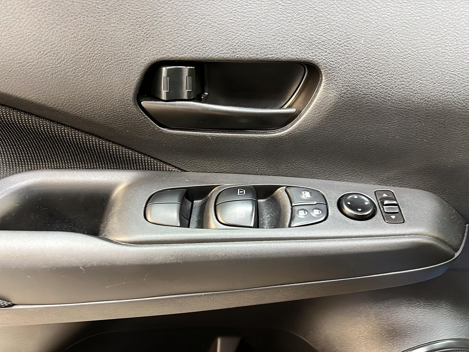 Nissan Kicks S 2022 - image #21