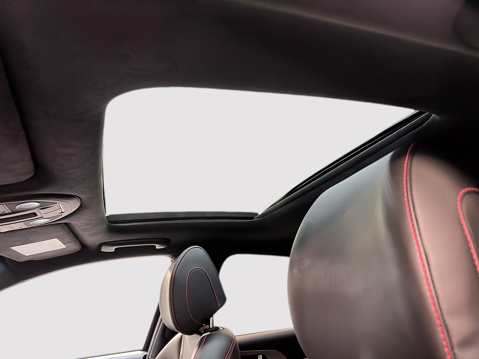 Genesis G70 SPORT 3.3T CUIR TOIT NAV 4RM 2023 - image #10