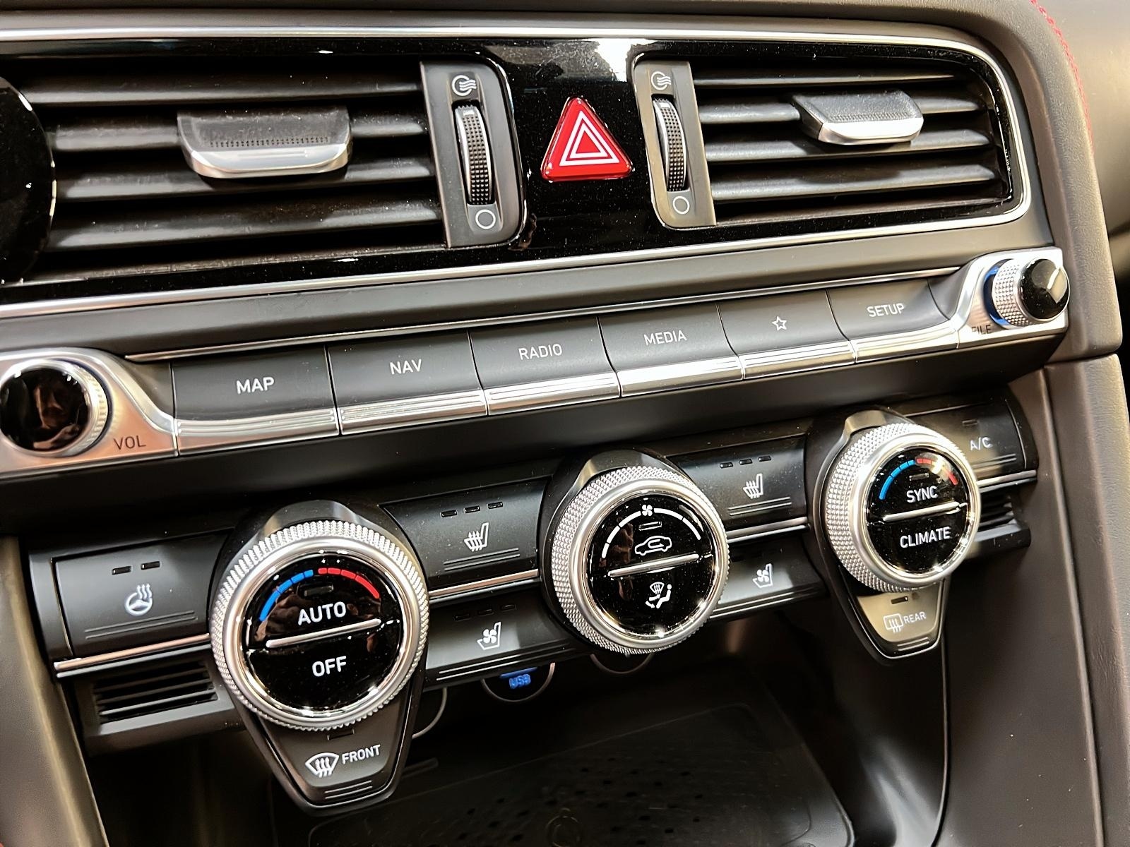 Genesis G70 2023 - Image #16