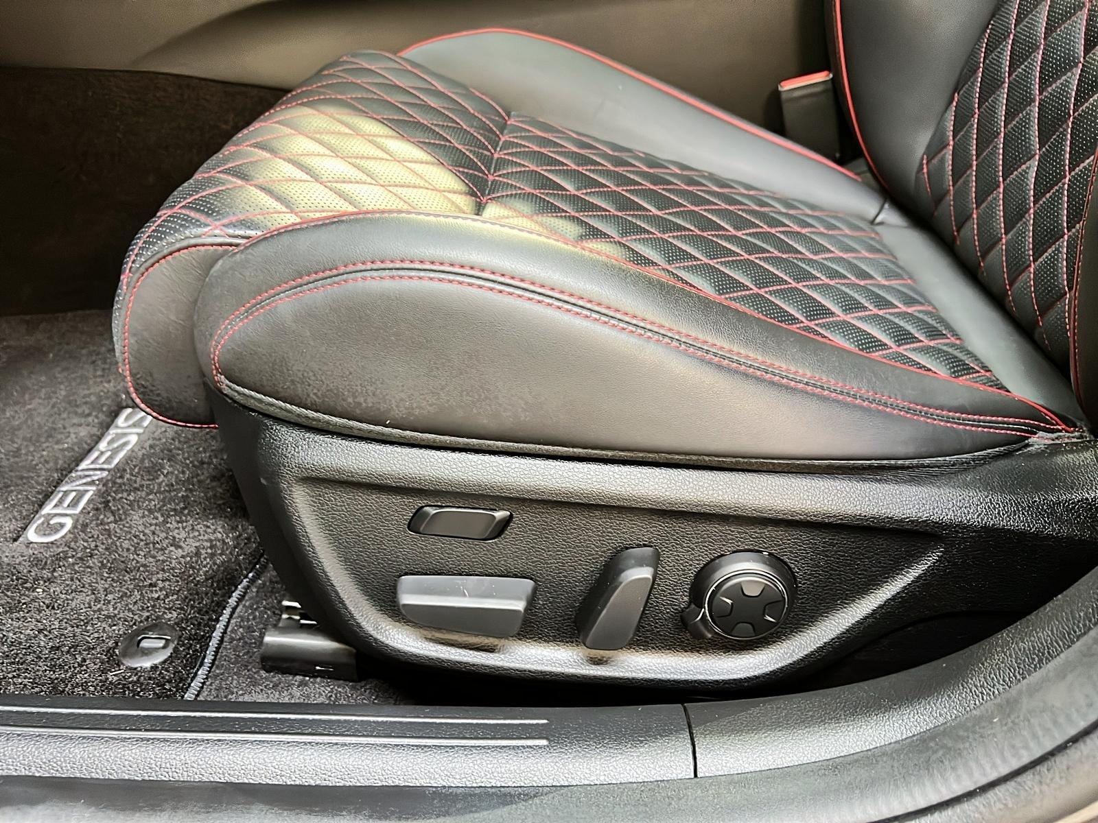 Genesis G70 SPORT 3.3T CUIR TOIT NAV 4RM 2023 - image #26