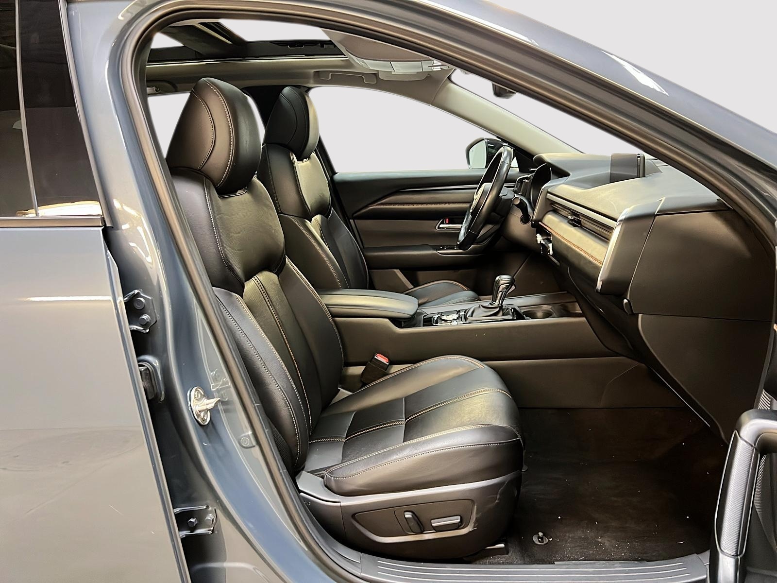 Mazda CX-50 2023 - Image #8