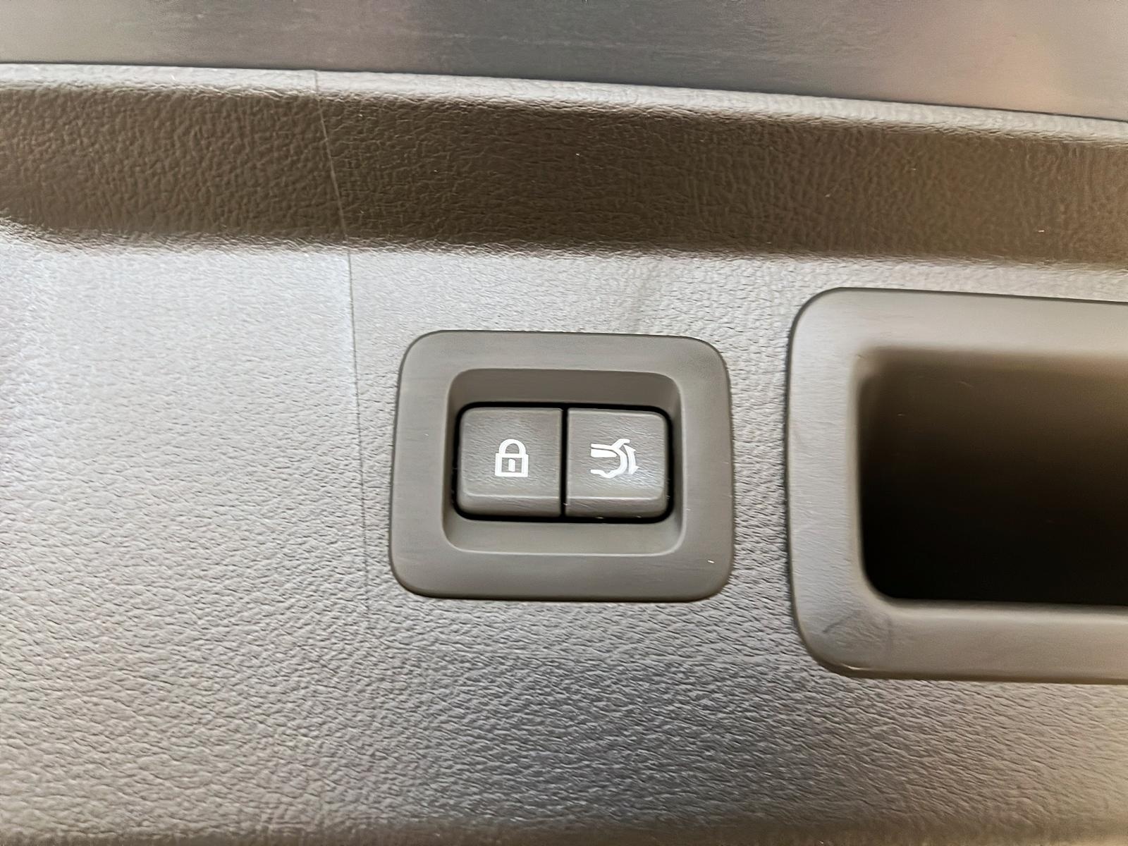 Mazda CX-50 2023 - Image #15