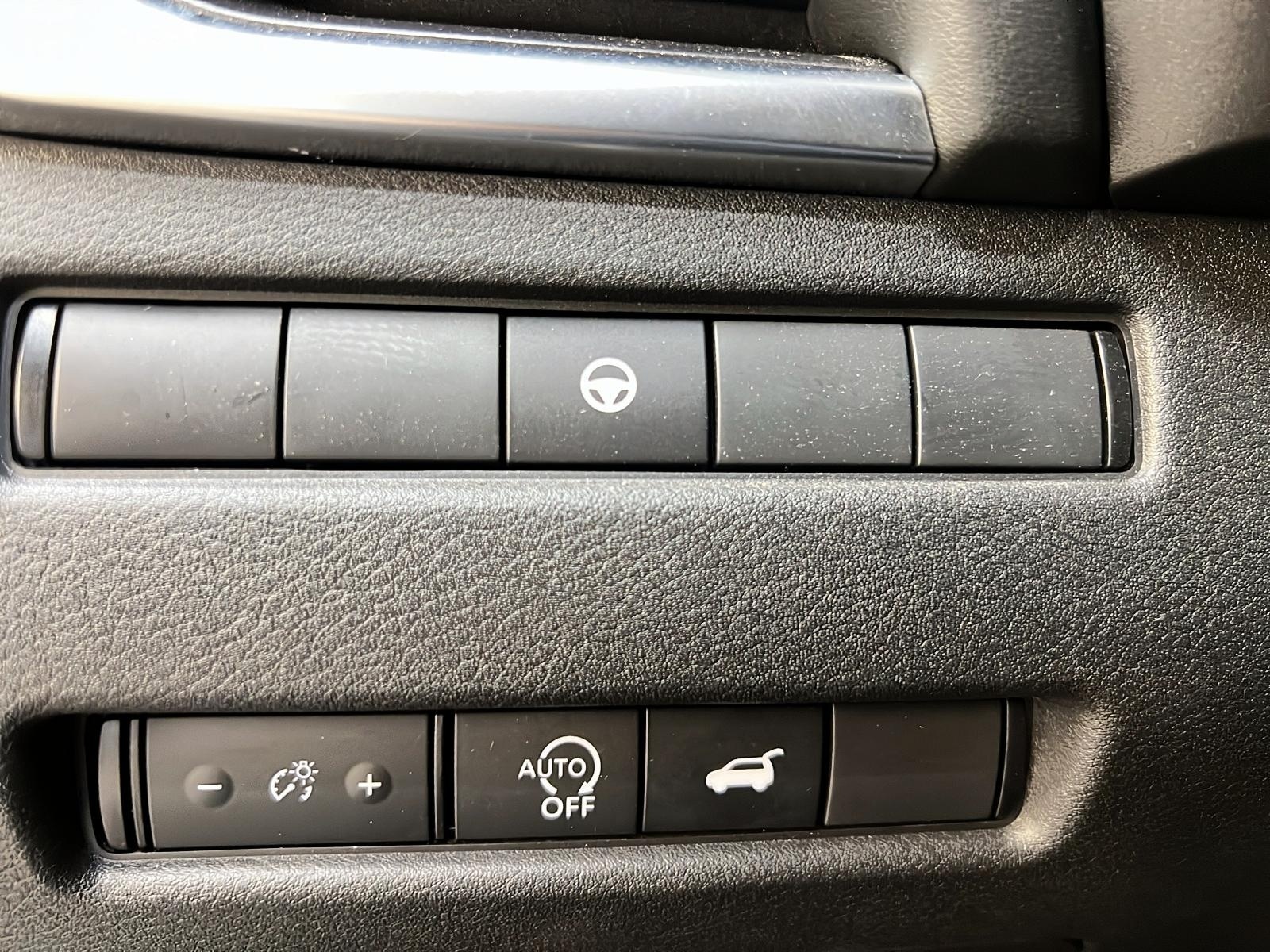 Nissan Rogue SV MIDNIGHT CUIR TOIT PANO NAV 4RM 2023 - image #23