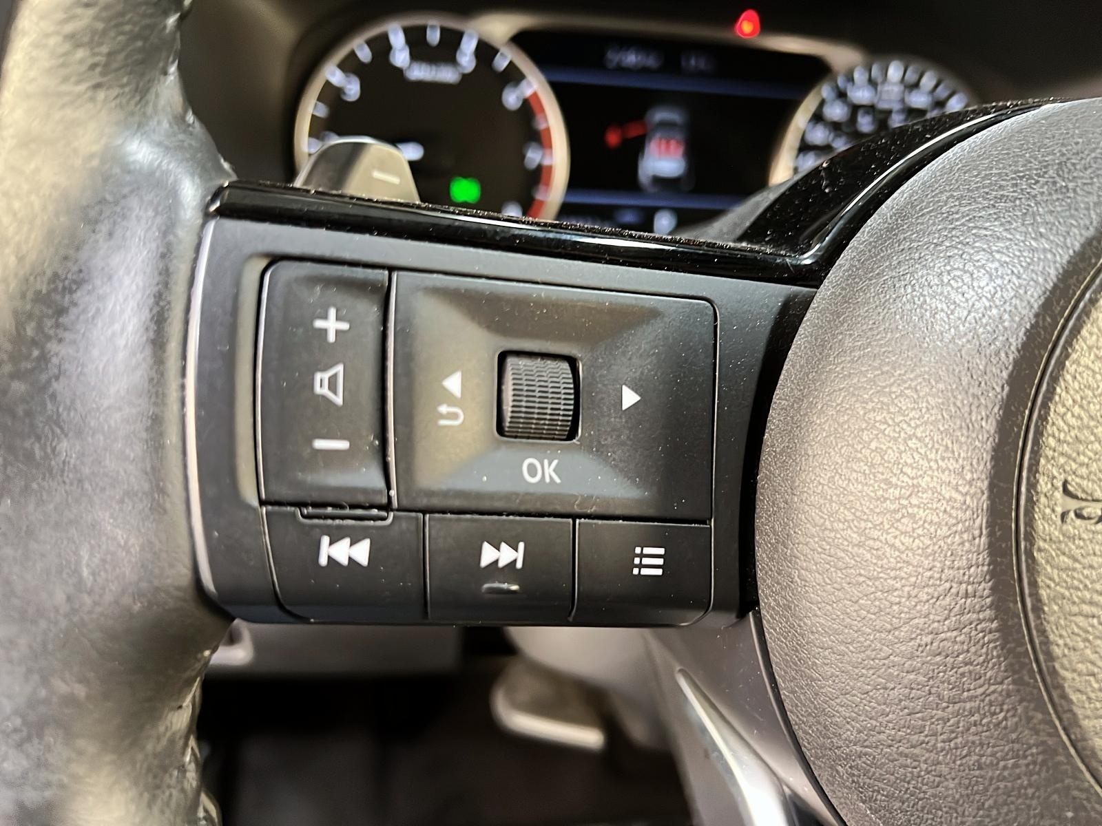 Nissan Rogue SV MIDNIGHT CUIR TOIT PANO NAV 4RM 2023 - image #22
