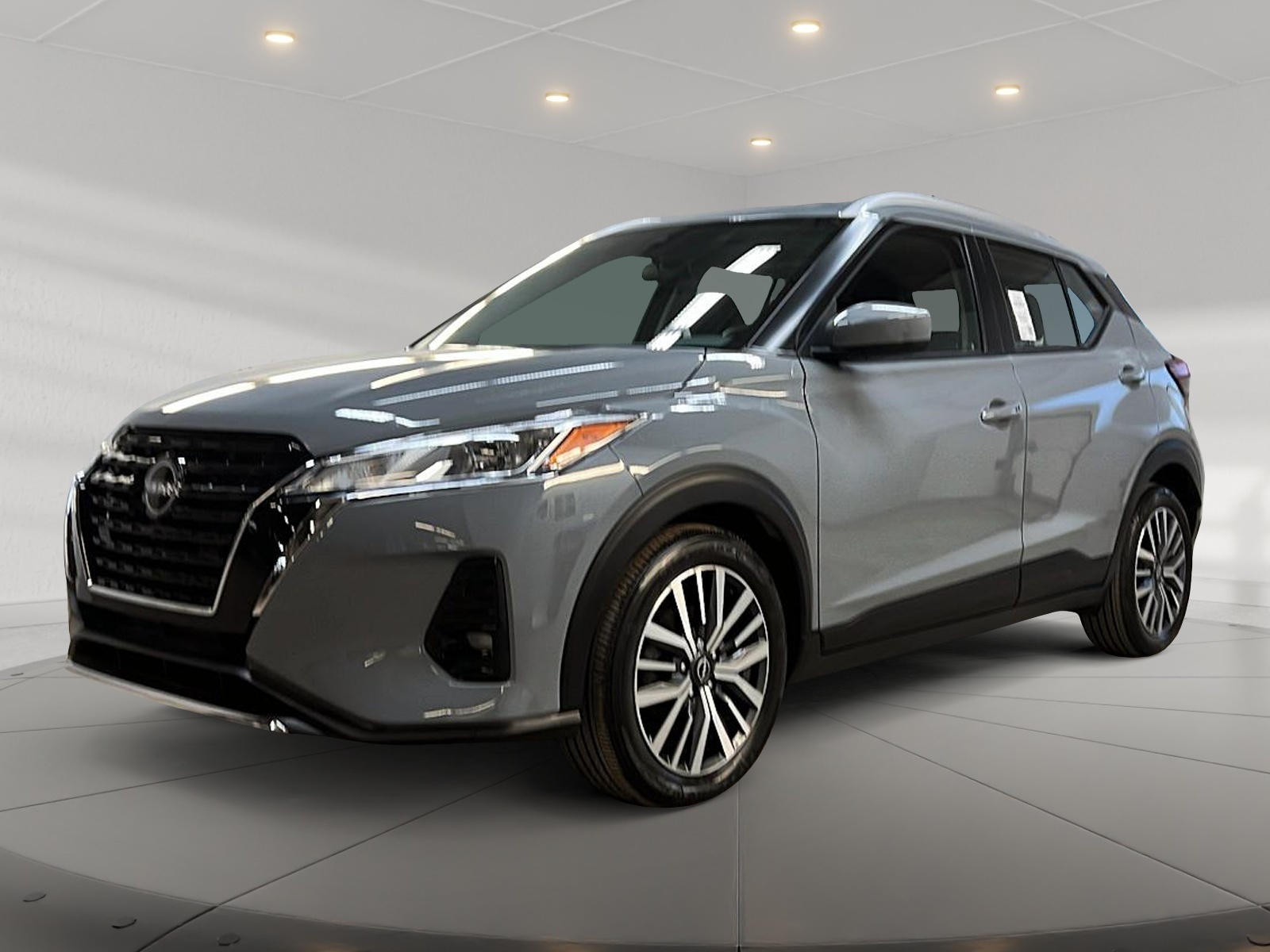 Nissan Kicks SV 2023 - image #1